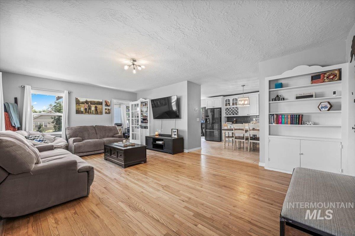 1802 S Kimball Ave, Caldwell, Idaho 83605, 4 Bedrooms, 2 Bathrooms, Residential For Sale, Price $440,000,MLS 98973050