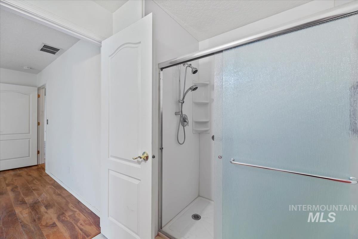 3413 Saraset Cir, Caldwell, Idaho 83605, 3 Bedrooms, 2 Bathrooms, Residential For Sale, Price $329,900,MLS 98973051