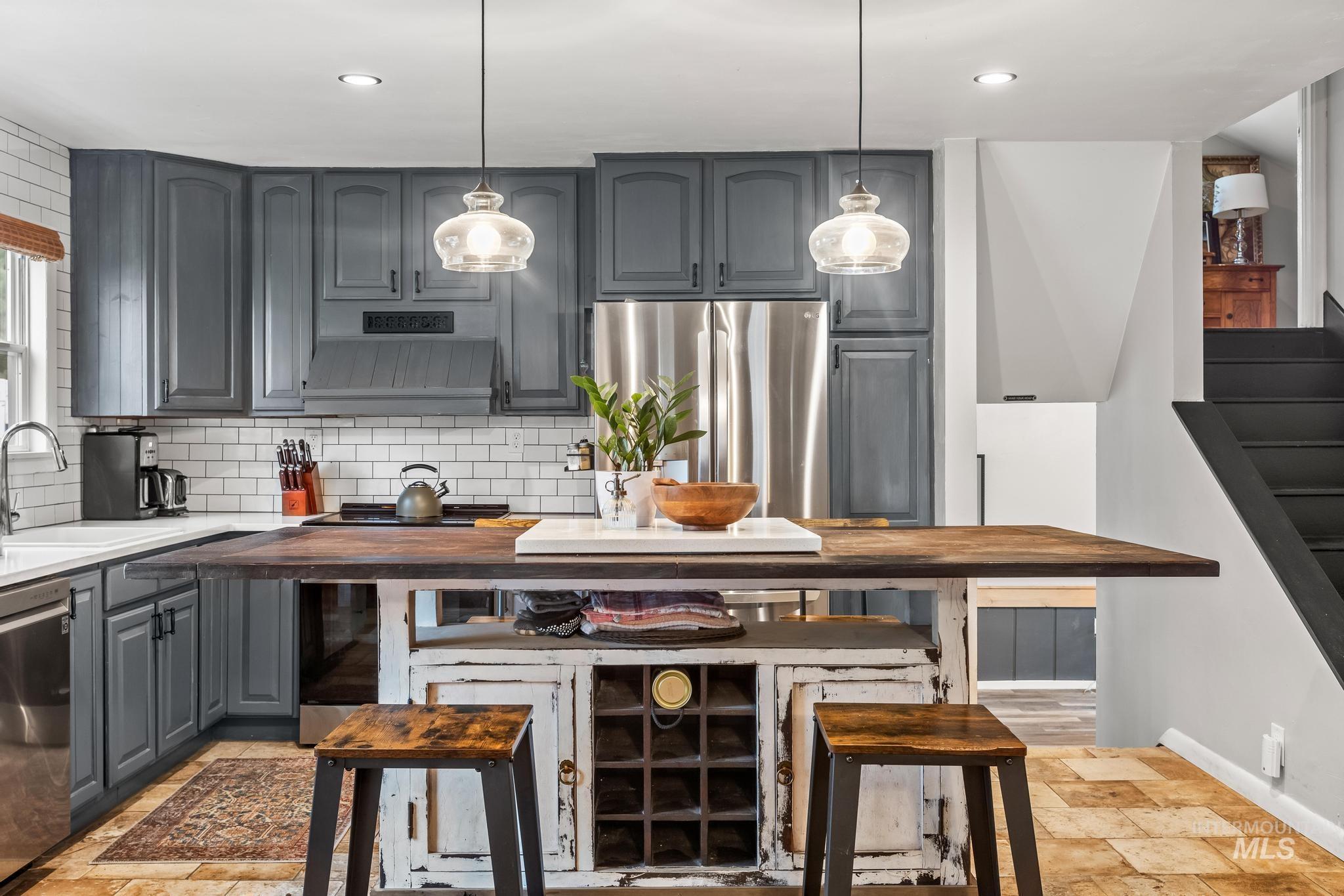 3203 N Treasure Dr, Boise, Idaho 83703, 5 Bedrooms, 2 Bathrooms, Residential For Sale, Price $725,000,MLS 98973052