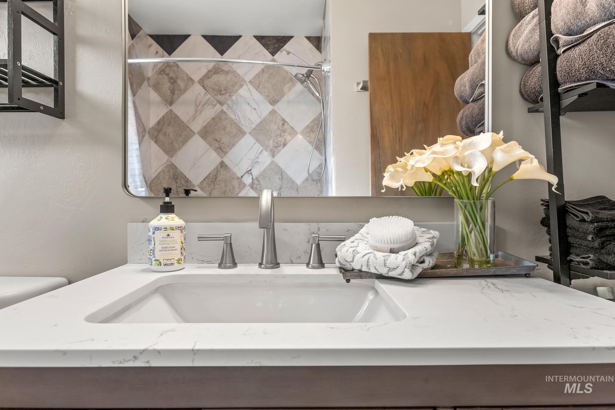 3203 N Treasure Dr, Boise, Idaho 83703, 5 Bedrooms, 2 Bathrooms, Residential For Sale, Price $725,000,MLS 98973052