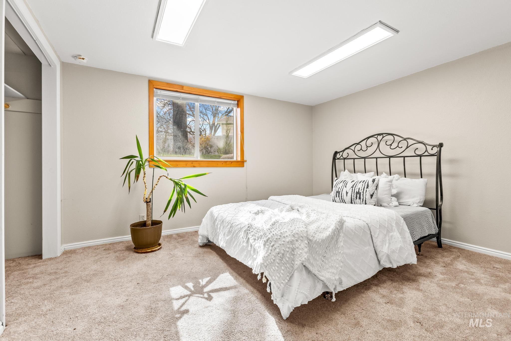 3203 N Treasure Dr, Boise, Idaho 83703, 5 Bedrooms, 2 Bathrooms, Residential For Sale, Price $725,000,MLS 98973052