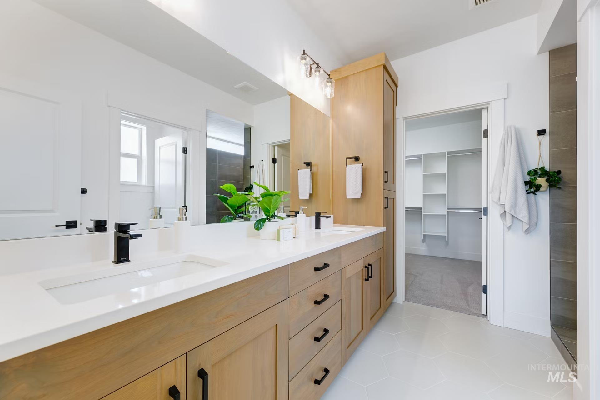 10872 W Barnbougle, Kuna, Idaho 84634, 3 Bedrooms, 2.5 Bathrooms, Residential For Sale, Price $634,880,MLS 98973053