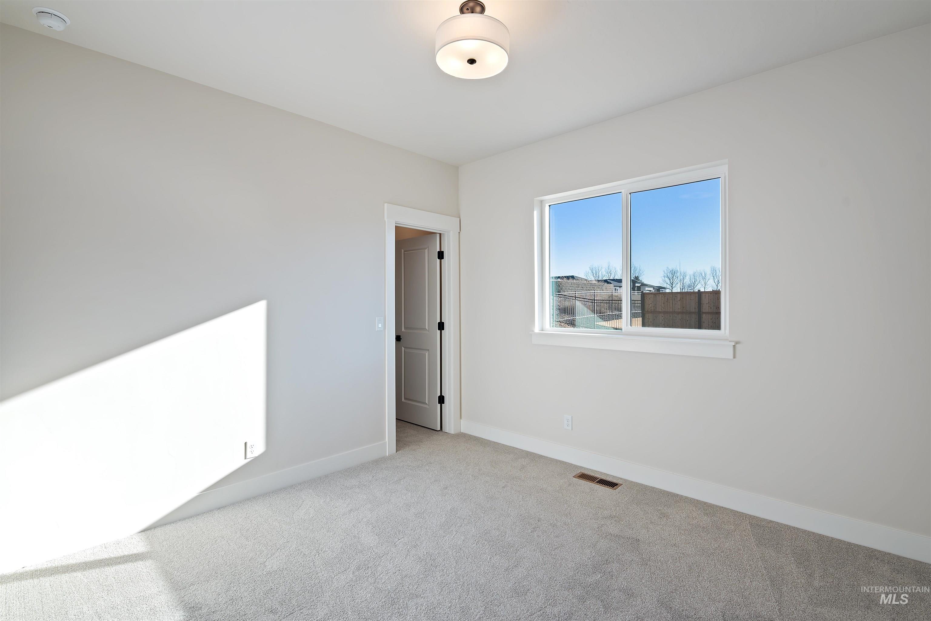 10872 W Barnbougle, Kuna, Idaho 83634, 3 Bedrooms, 2.5 Bathrooms, Residential For Sale, Price $634,880,MLS 98973053