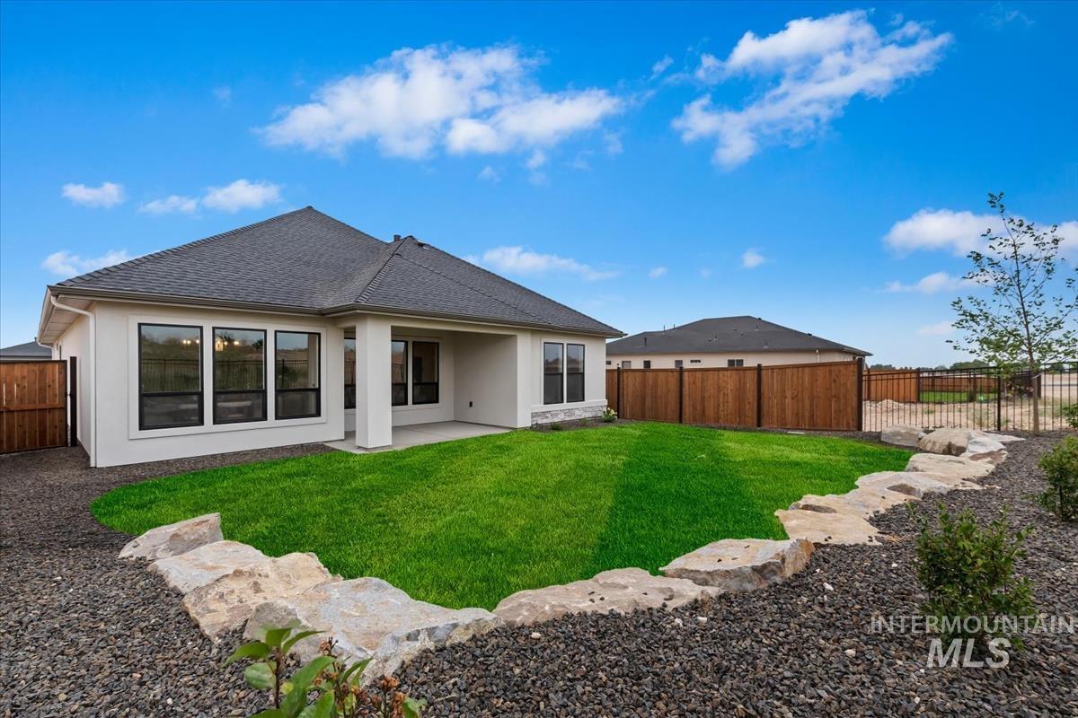 10872 W Barnbougle Ln., Kuna, Idaho 83634, 3 Bedrooms, 2.5 Bathrooms, Residential For Sale, Price $606,880, 98973053