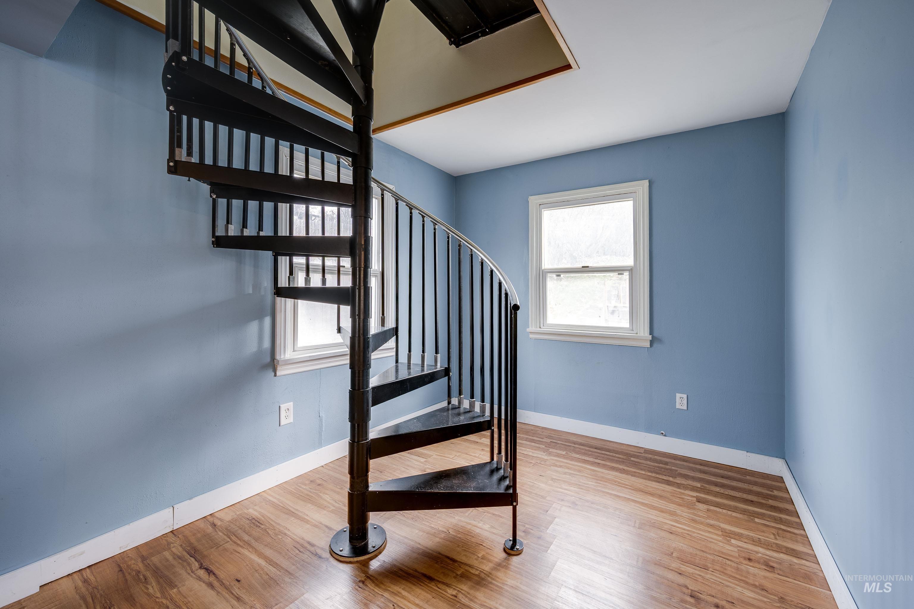 421 E 8th, Moscow, Idaho 83843, 3 Bedrooms, 2 Bathrooms, Residential For Sale, Price $329,000,MLS 98973055