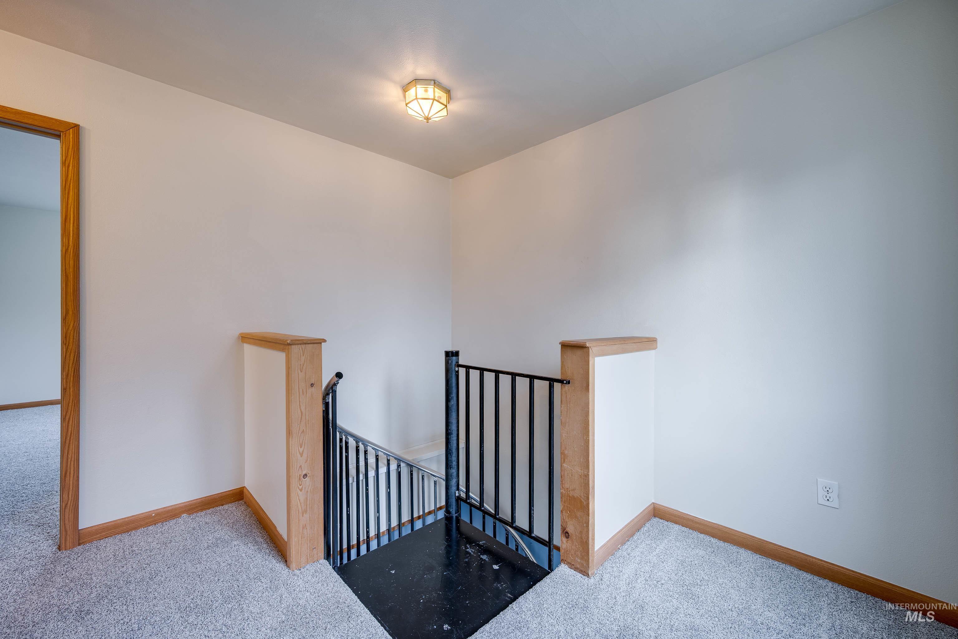 421 E 8th, Moscow, Idaho 83843, 3 Bedrooms, 2 Bathrooms, Residential For Sale, Price $329,000,MLS 98973055