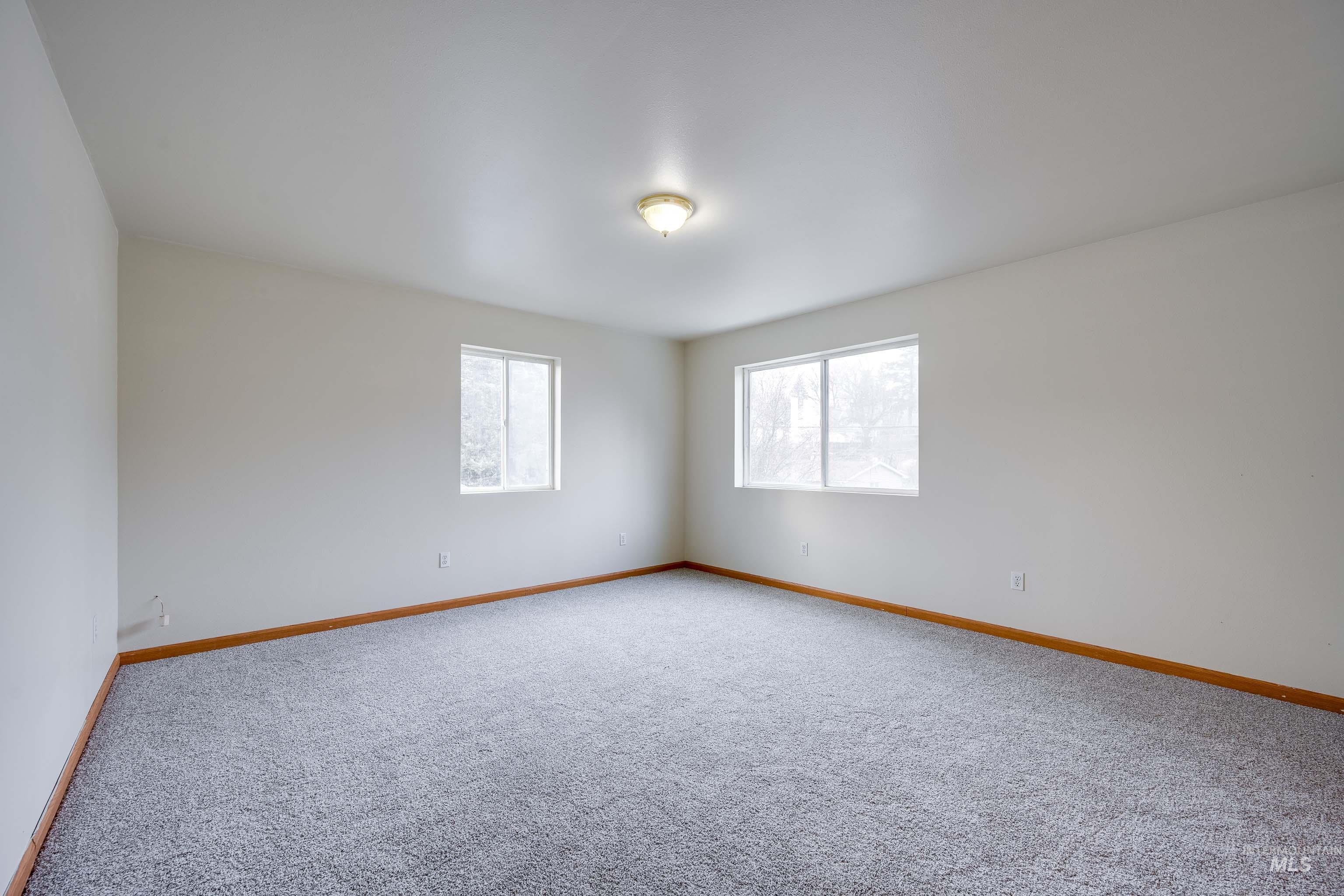 421 E 8th, Moscow, Idaho 83843, 3 Bedrooms, 2 Bathrooms, Residential For Sale, Price $329,000,MLS 98973055