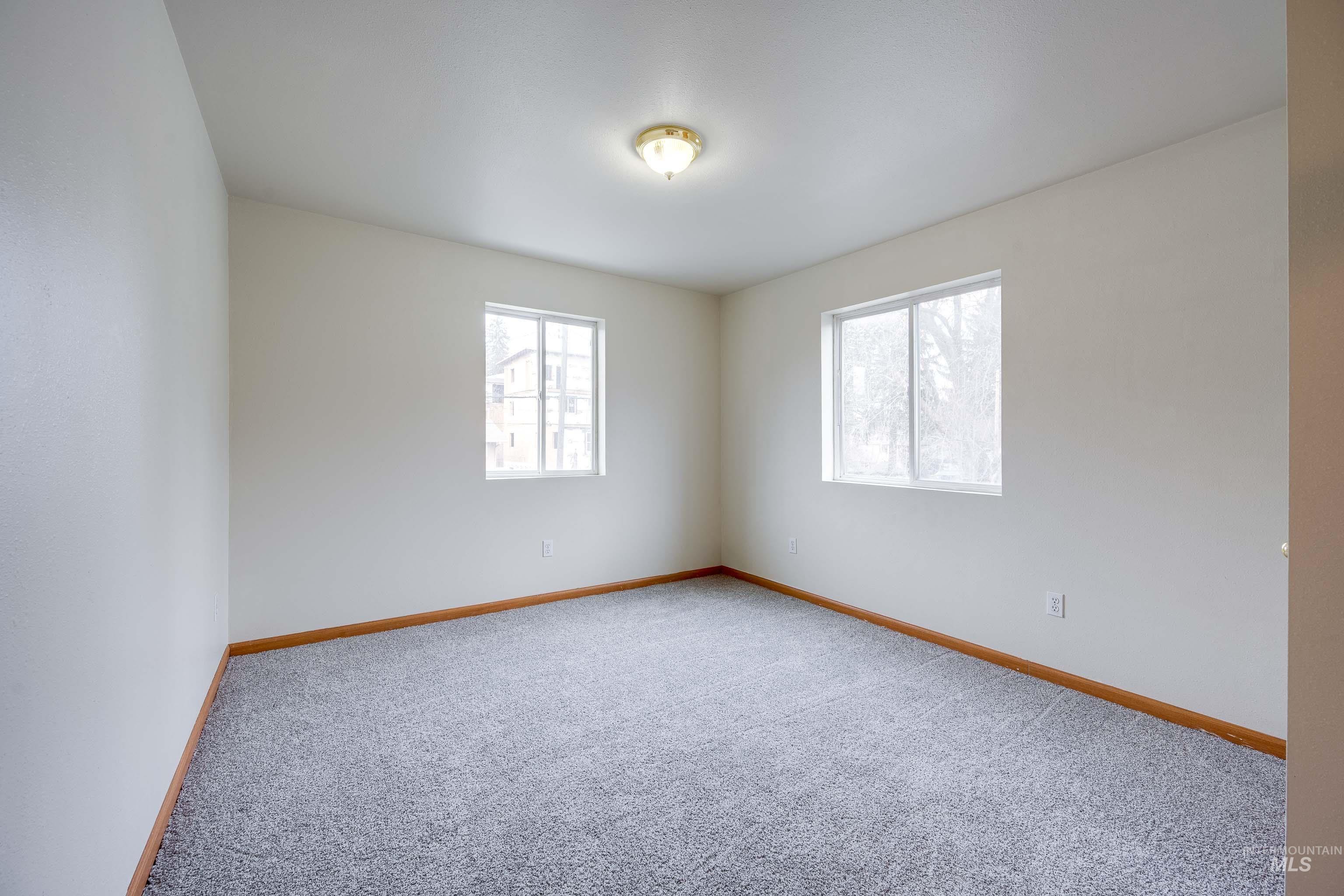 421 E 8th, Moscow, Idaho 83843, 3 Bedrooms, 2 Bathrooms, Residential For Sale, Price $329,000,MLS 98973055