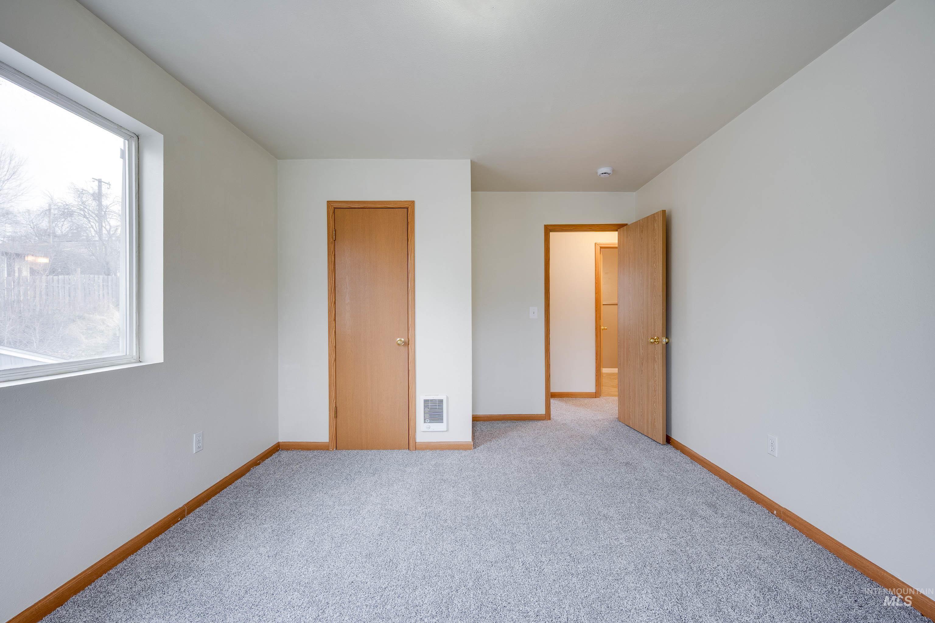 421 E 8th, Moscow, Idaho 83843, 3 Bedrooms, 2 Bathrooms, Residential For Sale, Price $329,000,MLS 98973055