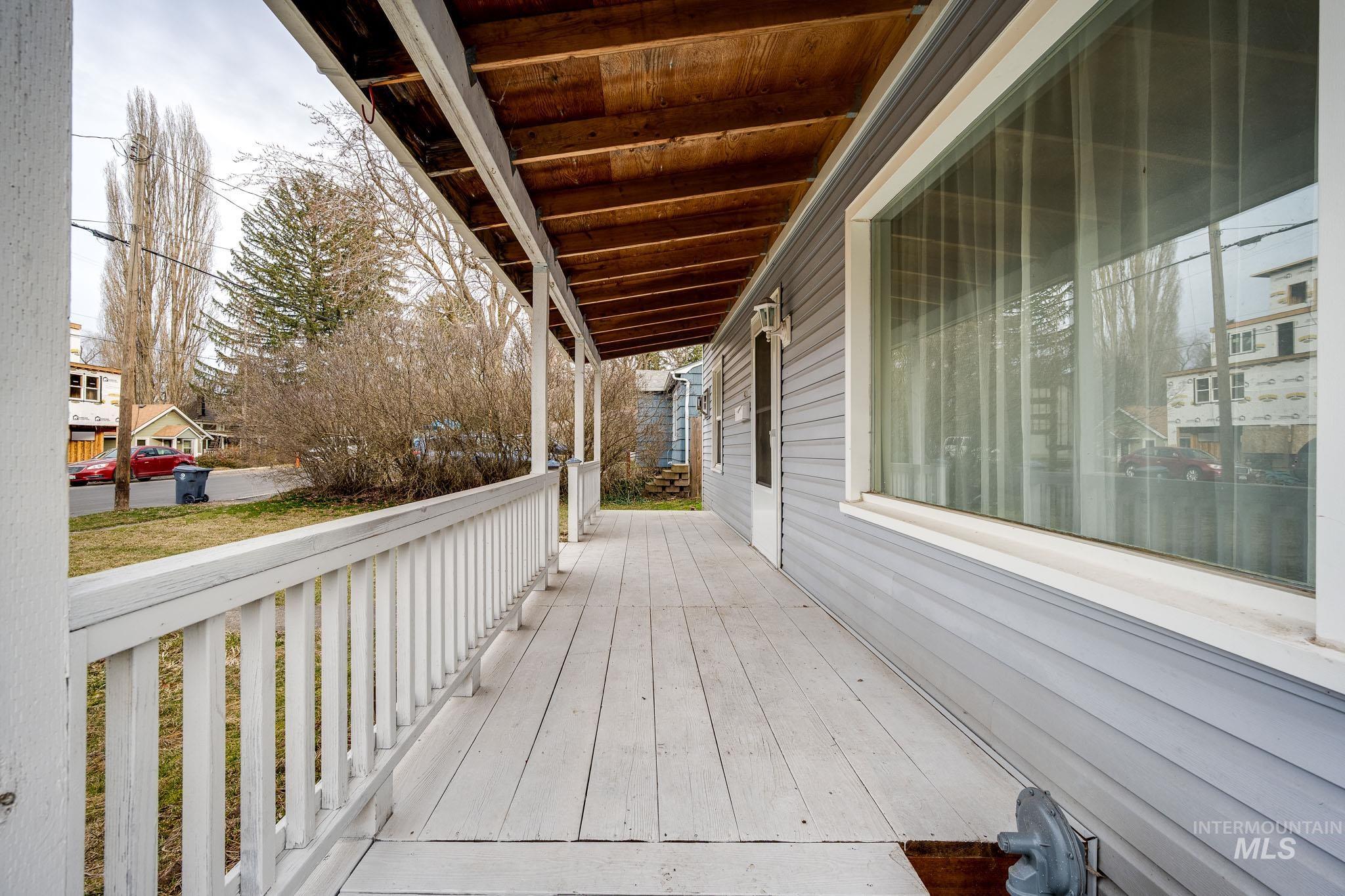 421 E 8th, Moscow, Idaho 83843, 3 Bedrooms, 2 Bathrooms, Residential For Sale, Price $329,000,MLS 98973055