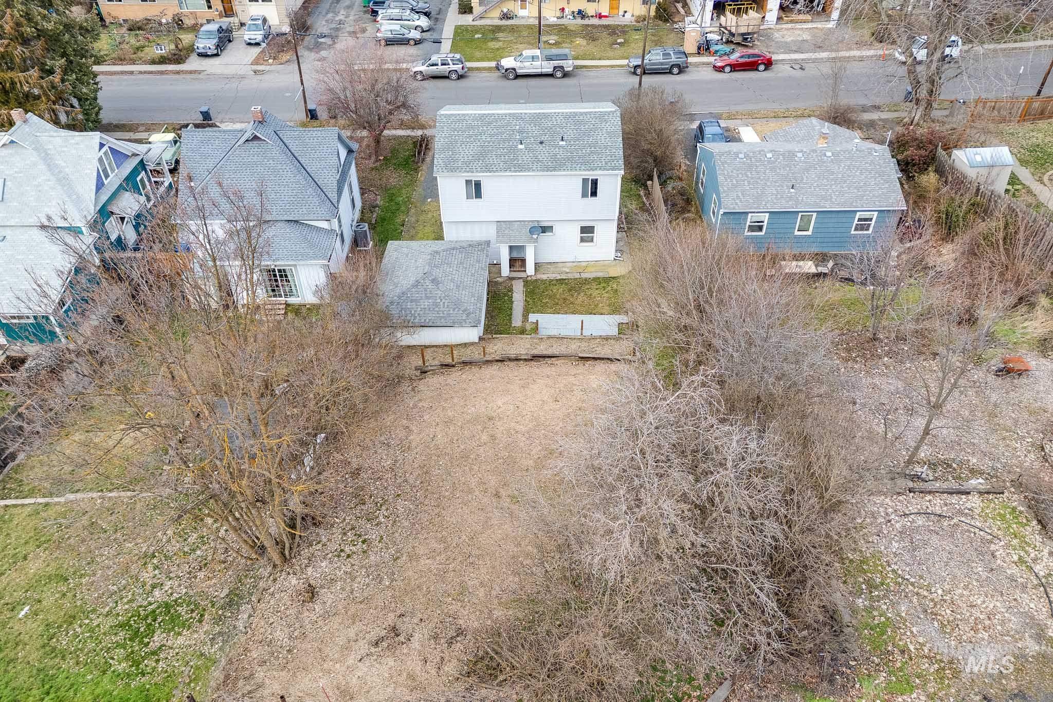 421 E 8th, Moscow, Idaho 83843, 3 Bedrooms, 2 Bathrooms, Residential For Sale, Price $329,000,MLS 98973055