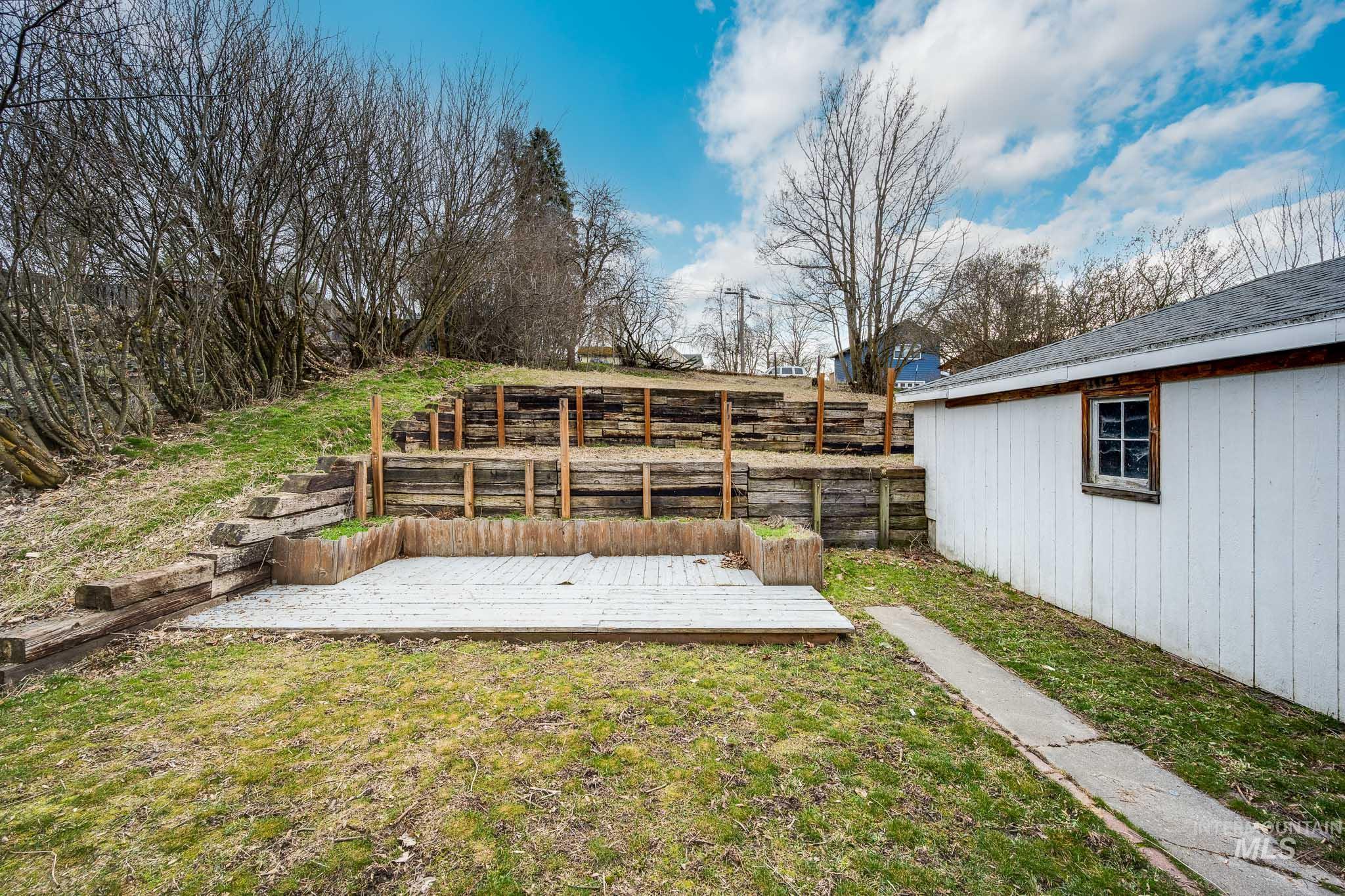 421 E 8th, Moscow, Idaho 83843, 3 Bedrooms, 2 Bathrooms, Residential For Sale, Price $329,000,MLS 98973055