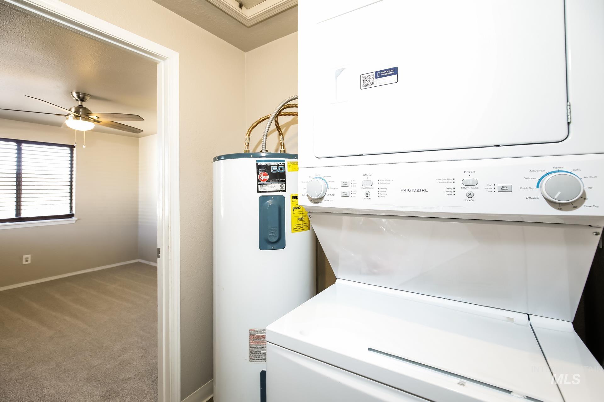 6833 W Colehaven, Boise, Idaho 83704, 2 Bedrooms, 1 Bathroom, Residential For Sale, Price $237,000,MLS 98973056