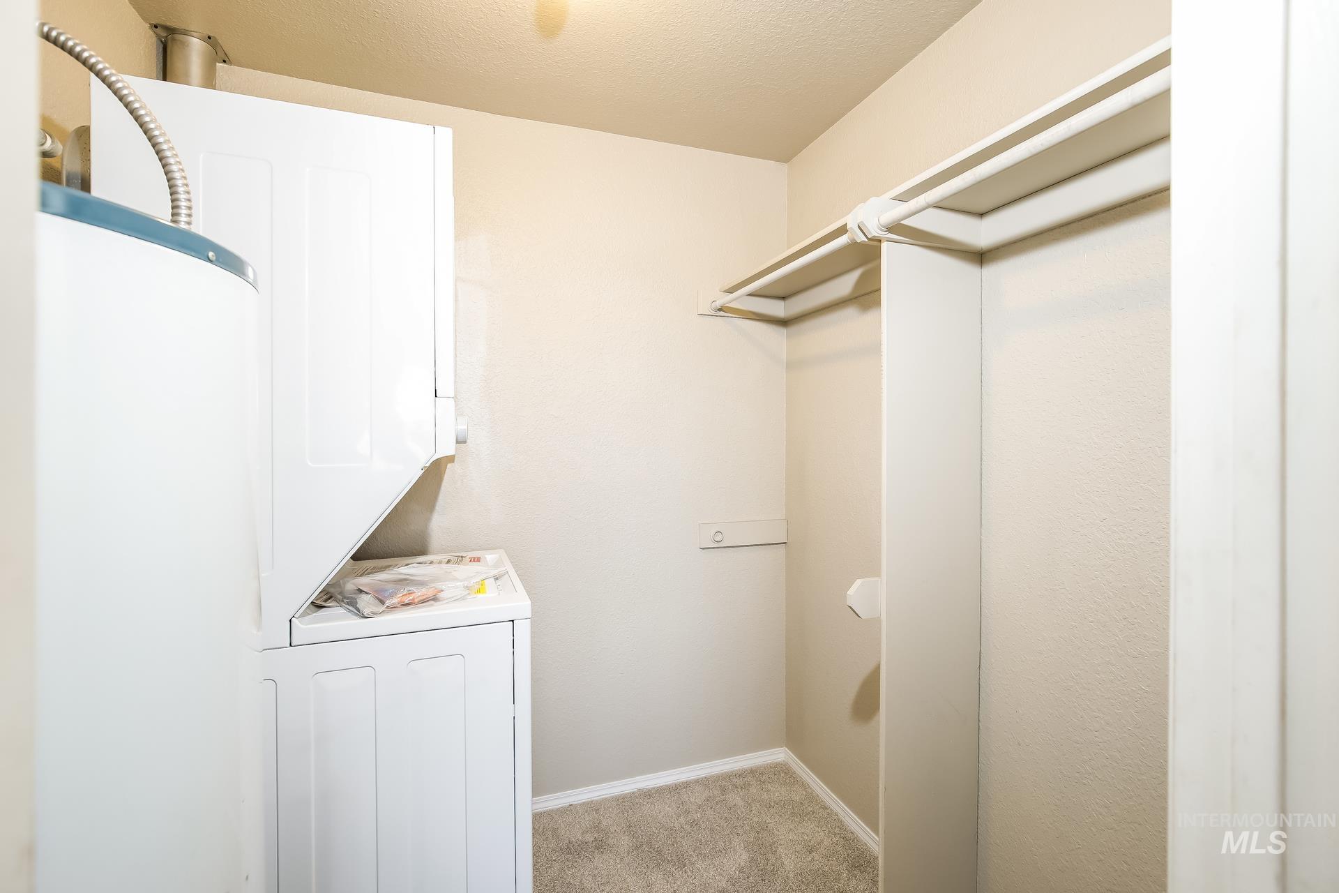 6833 W Colehaven, Boise, Idaho 83704, 2 Bedrooms, 1 Bathroom, Residential For Sale, Price $237,000,MLS 98973056