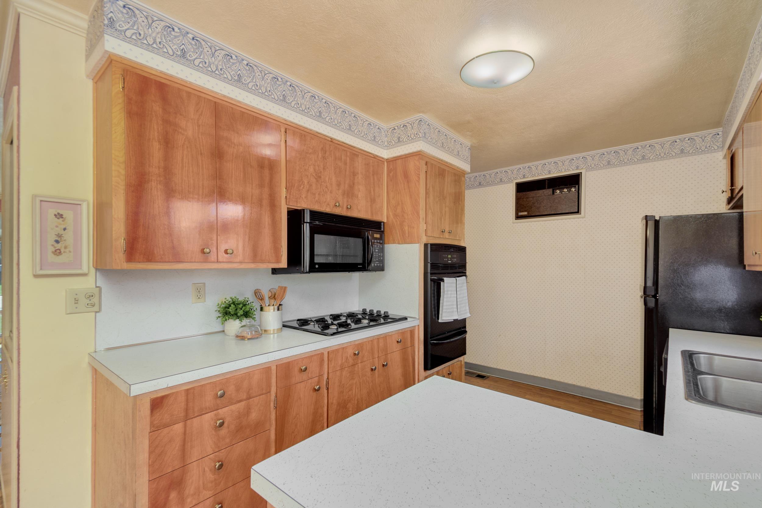 7230 W Alderbrook, Boise, Idaho 83709-0000, 5 Bedrooms, 2 Bathrooms, Residential For Sale, Price $500,000,MLS 98973057