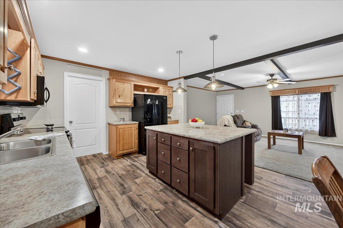 5692 N Confederate Lane, Boise, Idaho 83714, 3 Bedrooms, 2 Bathrooms, Residential For Sale, Price $195,000,MLS 98973059