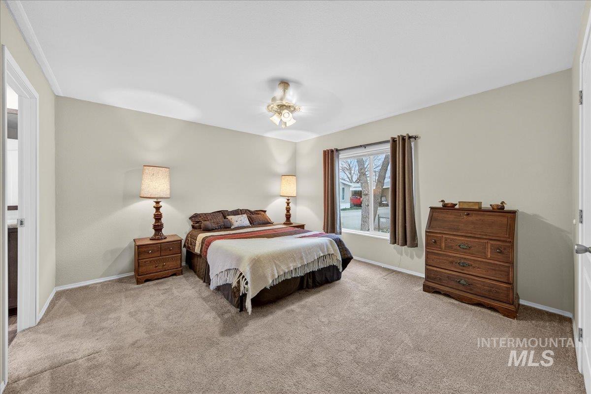 5692 N Confederate Lane, Boise, Idaho 83714, 3 Bedrooms, 2 Bathrooms, Residential For Sale, Price $195,000,MLS 98973059