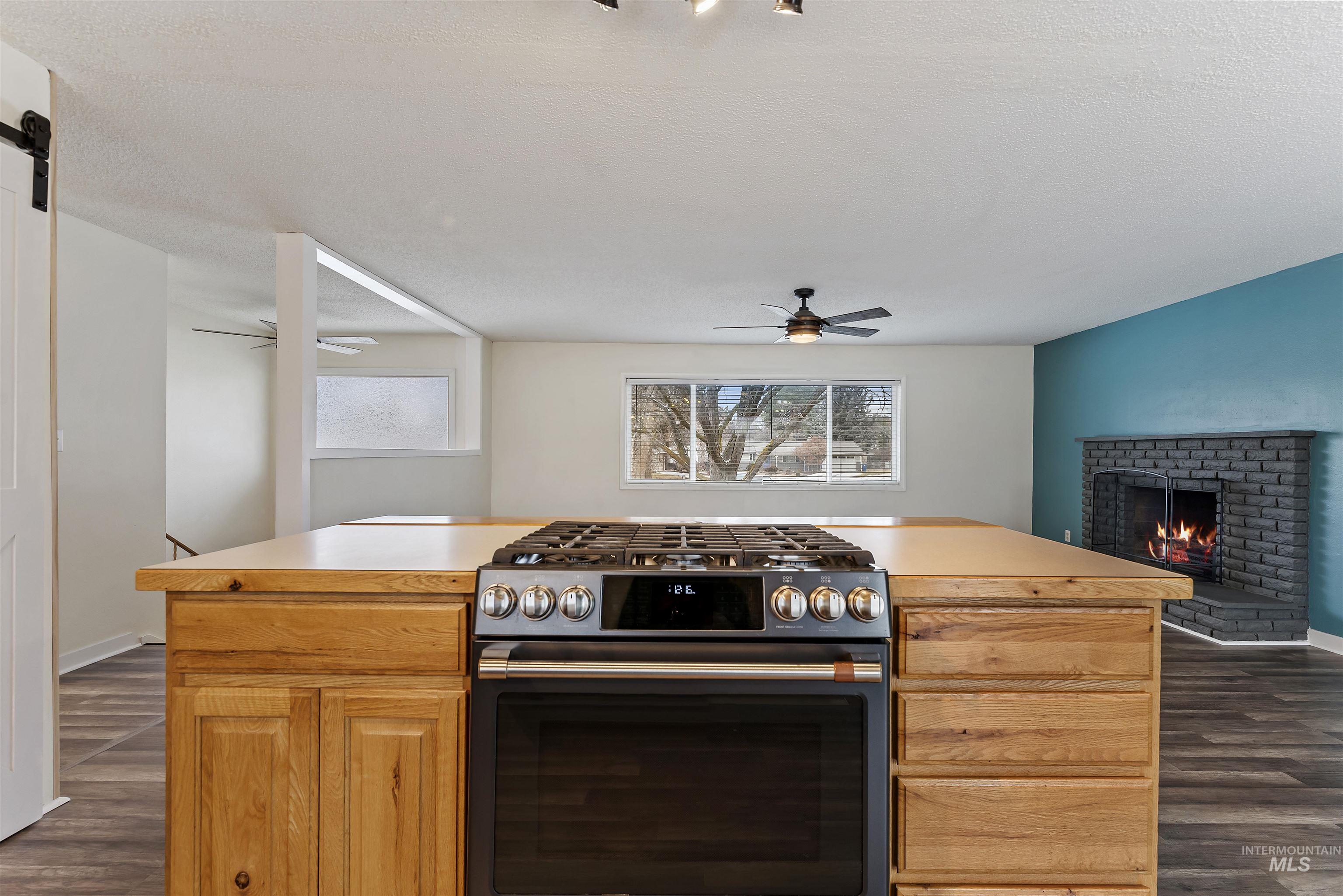 8211 W Brynwood Dr, Boise, Idaho 83704, 4 Bedrooms, 2 Bathrooms, Residential For Sale, Price $450,000,MLS 98973060