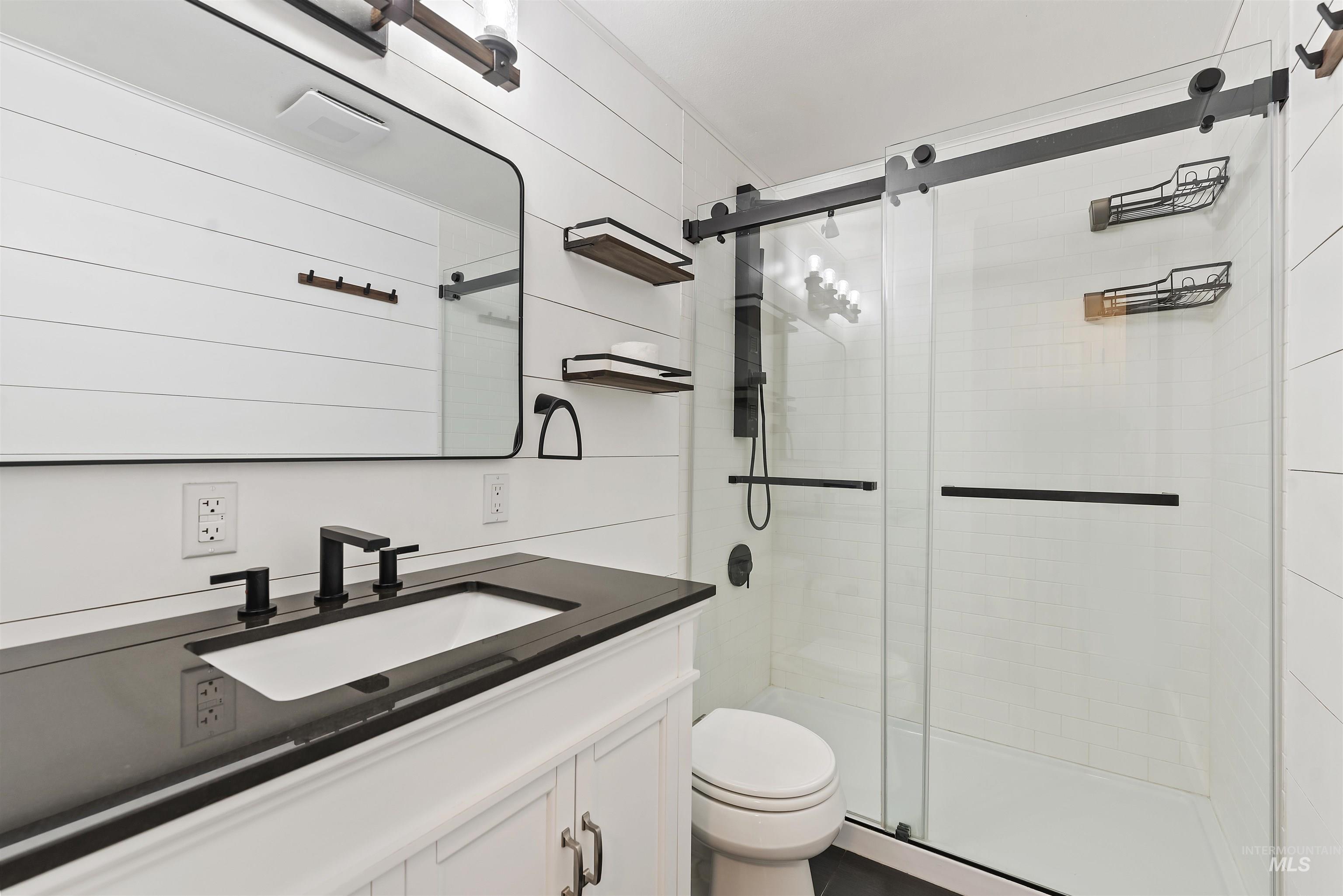 8211 W Brynwood Dr, Boise, Idaho 83704, 4 Bedrooms, 2 Bathrooms, Residential For Sale, Price $450,000,MLS 98973060