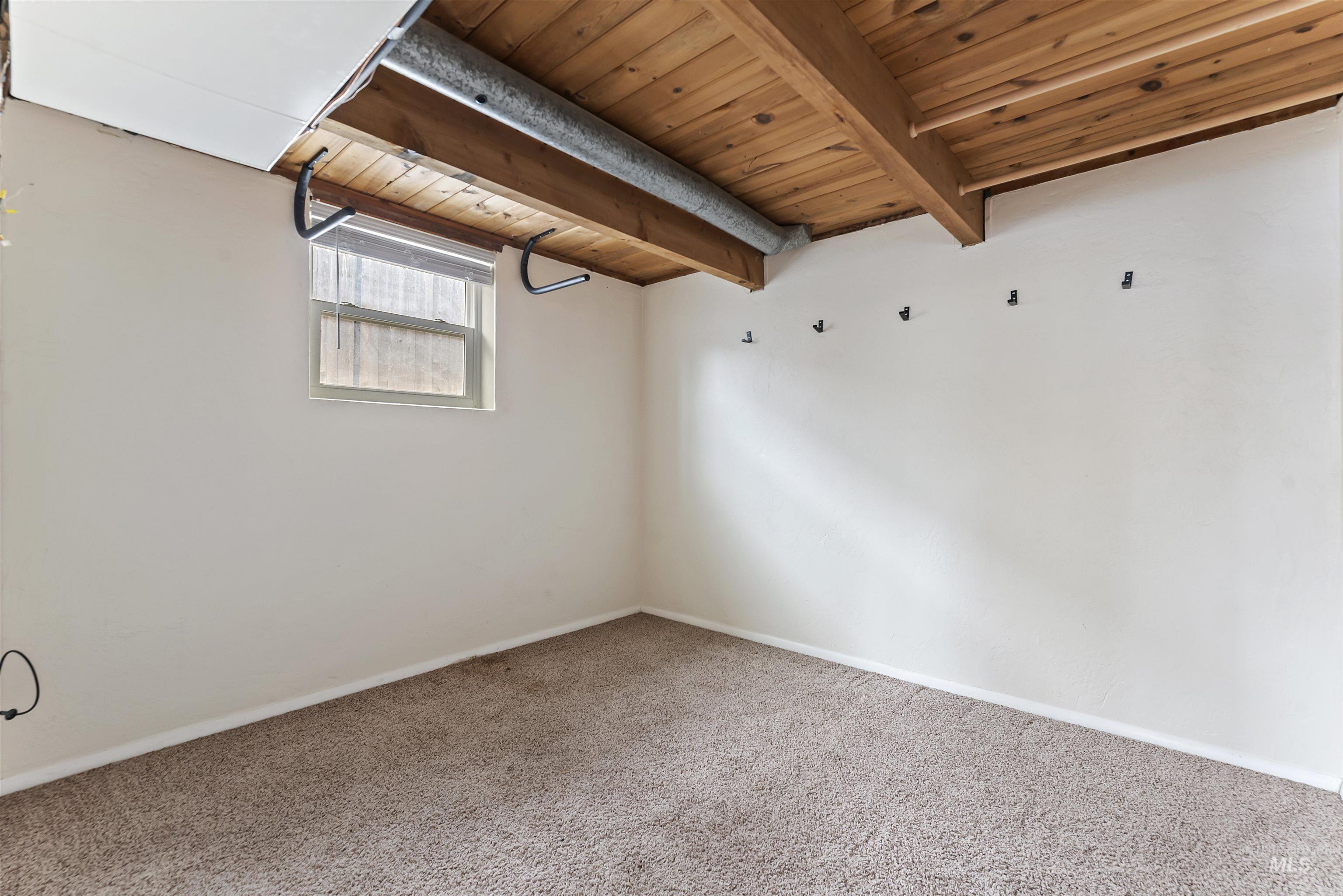 8211 W Brynwood Dr, Boise, Idaho 83704, 4 Bedrooms, 2 Bathrooms, Residential For Sale, Price $450,000,MLS 98973060