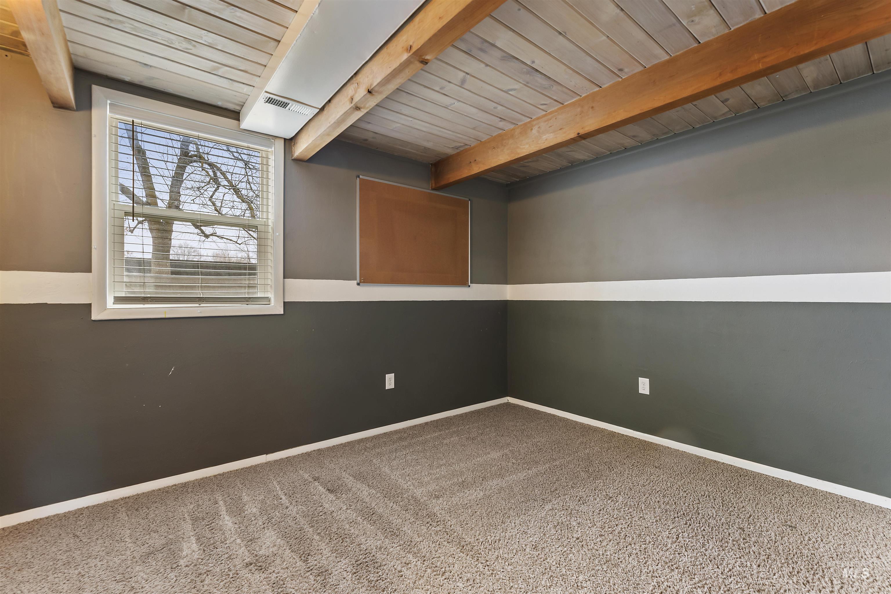 8211 W Brynwood Dr, Boise, Idaho 83704, 4 Bedrooms, 2 Bathrooms, Residential For Sale, Price $450,000,MLS 98973060