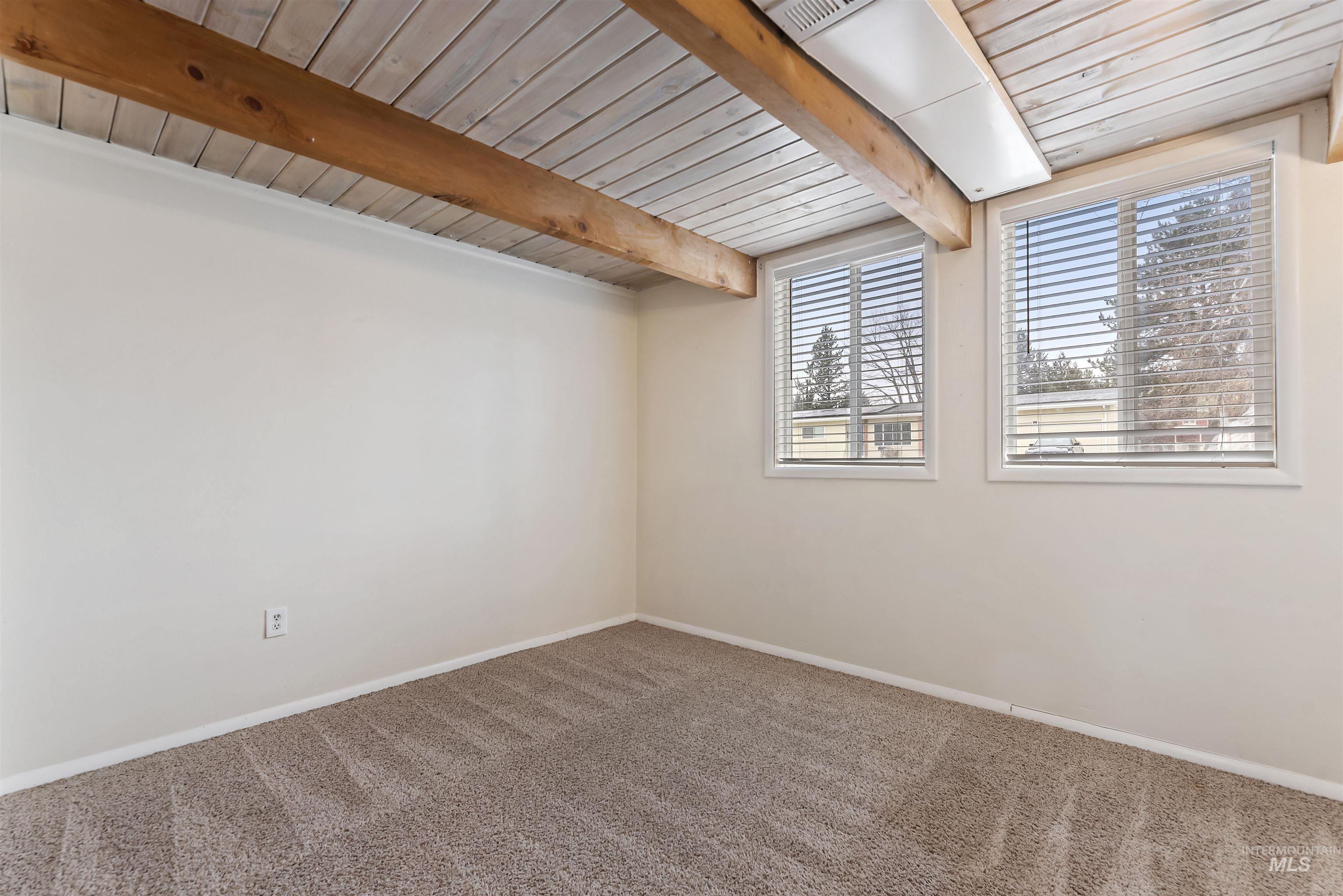 8211 W Brynwood Dr, Boise, Idaho 83704, 4 Bedrooms, 2 Bathrooms, Residential For Sale, Price $450,000,MLS 98973060