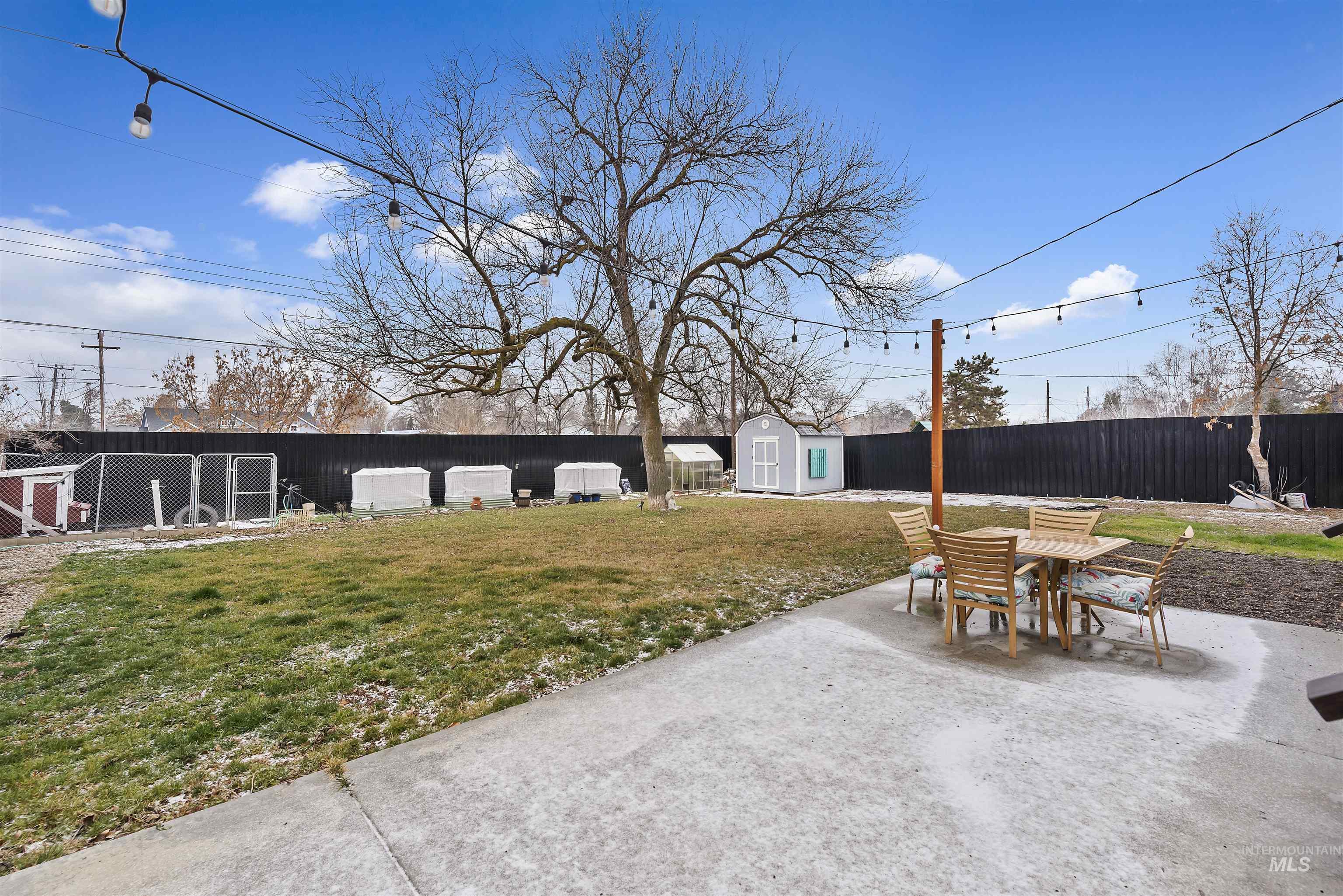 8211 W Brynwood Dr, Boise, Idaho 83704, 4 Bedrooms, 2 Bathrooms, Residential For Sale, Price $450,000,MLS 98973060