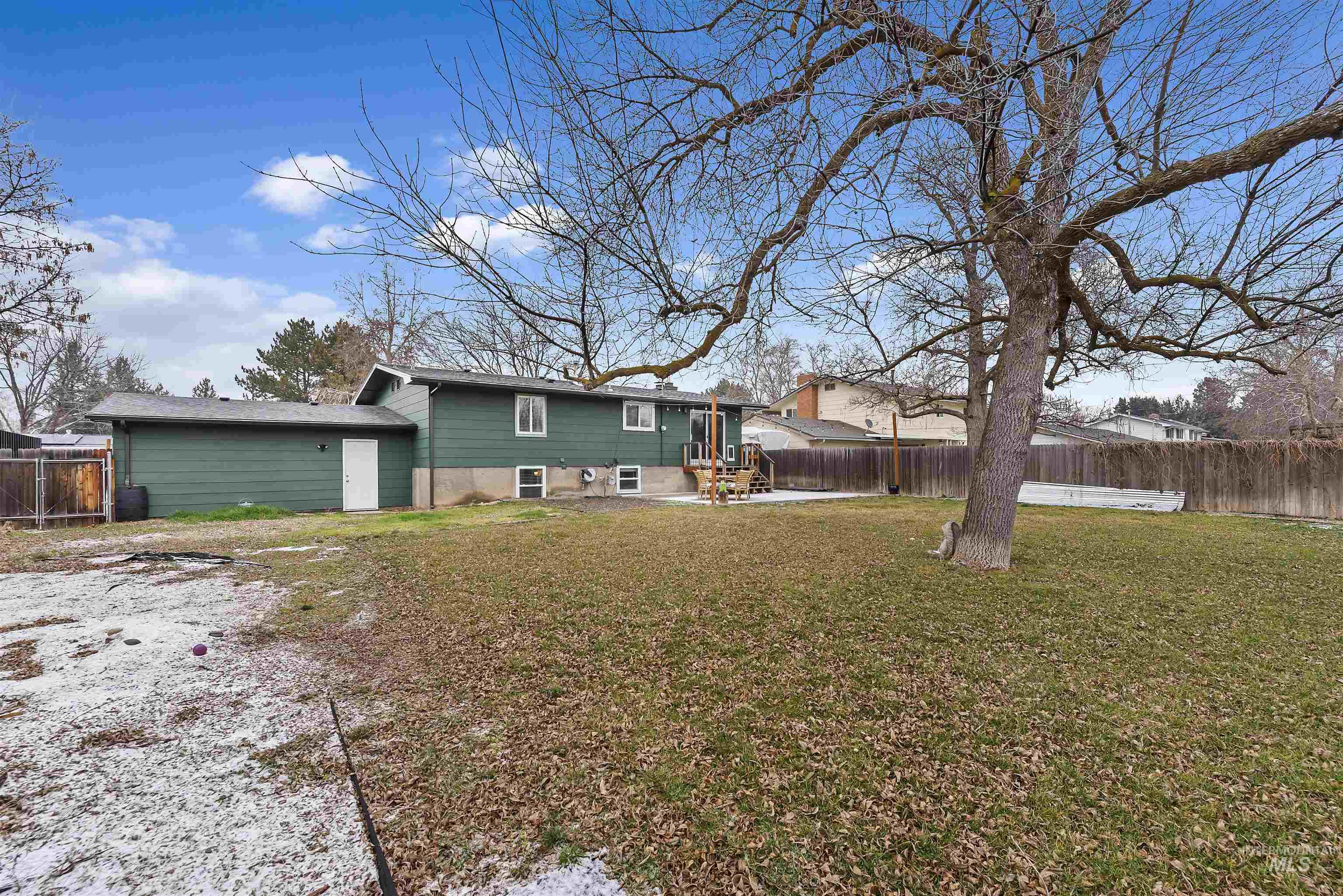 8211 W Brynwood Dr, Boise, Idaho 83704, 4 Bedrooms, 2 Bathrooms, Residential For Sale, Price $450,000,MLS 98973060