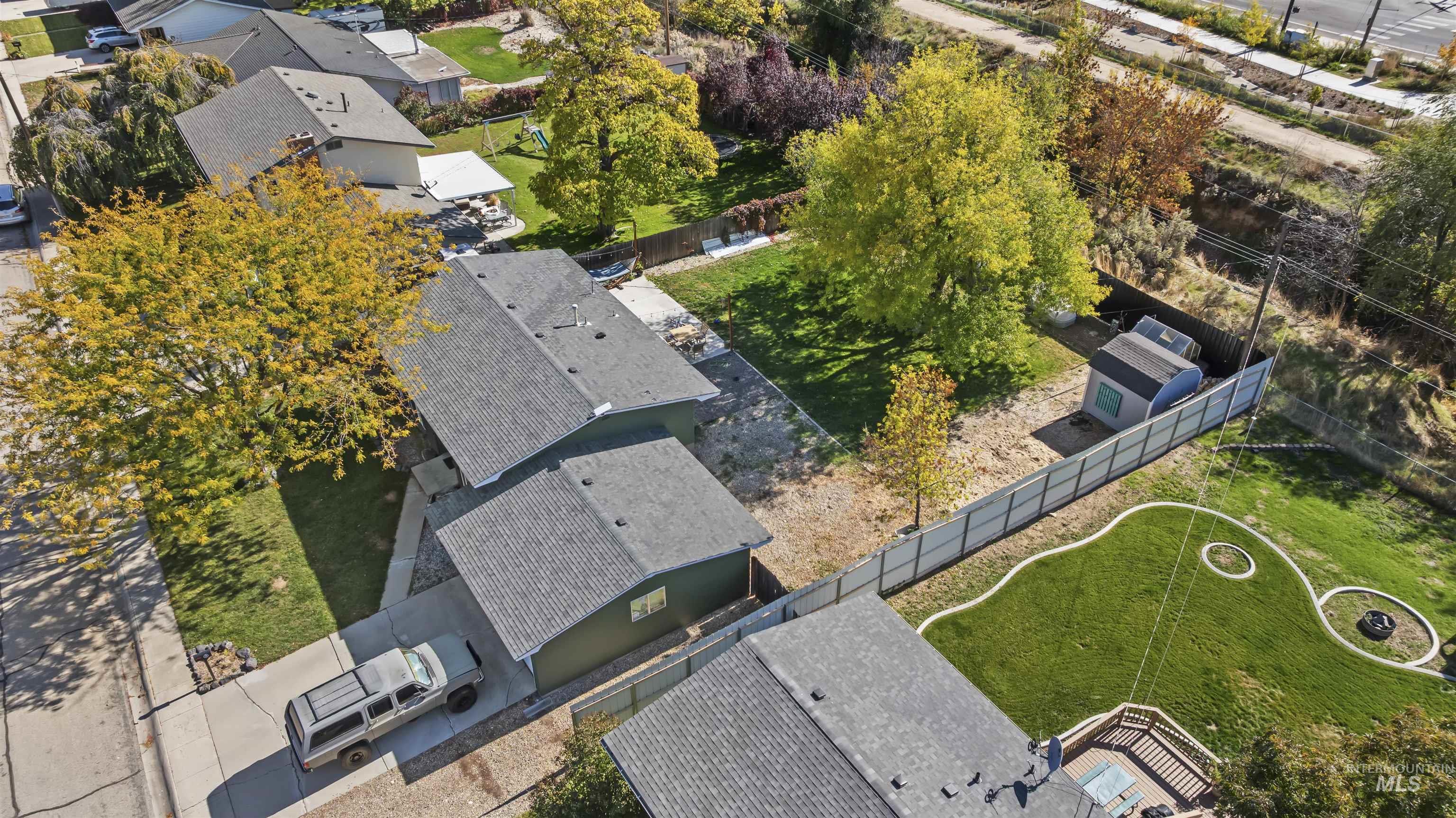 8211 W Brynwood Dr, Boise, Idaho 83704, 4 Bedrooms, 2 Bathrooms, Residential For Sale, Price $450,000,MLS 98973060