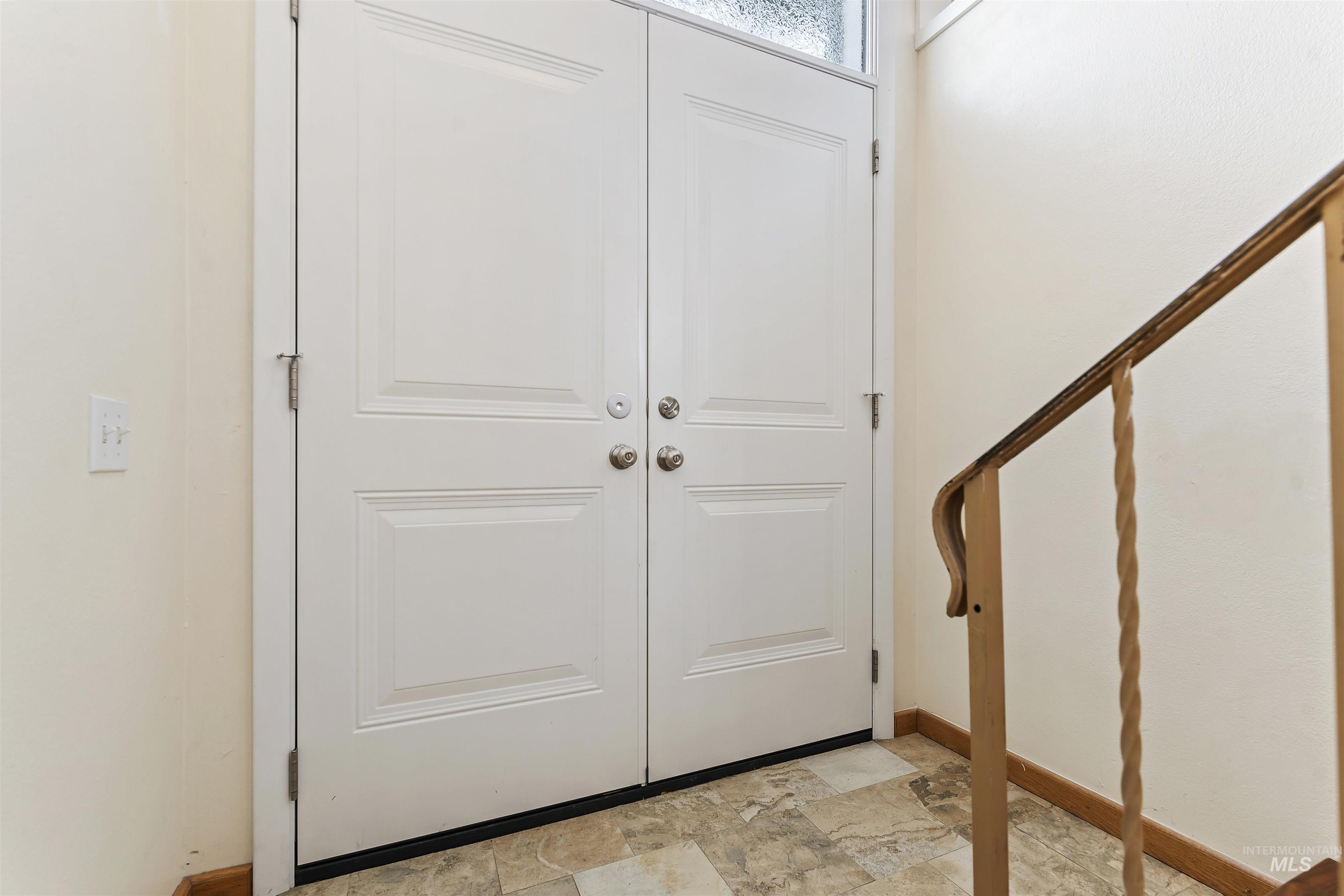 8211 W Brynwood Dr, Boise, Idaho 83704, 4 Bedrooms, 2 Bathrooms, Residential For Sale, Price $450,000,MLS 98973060