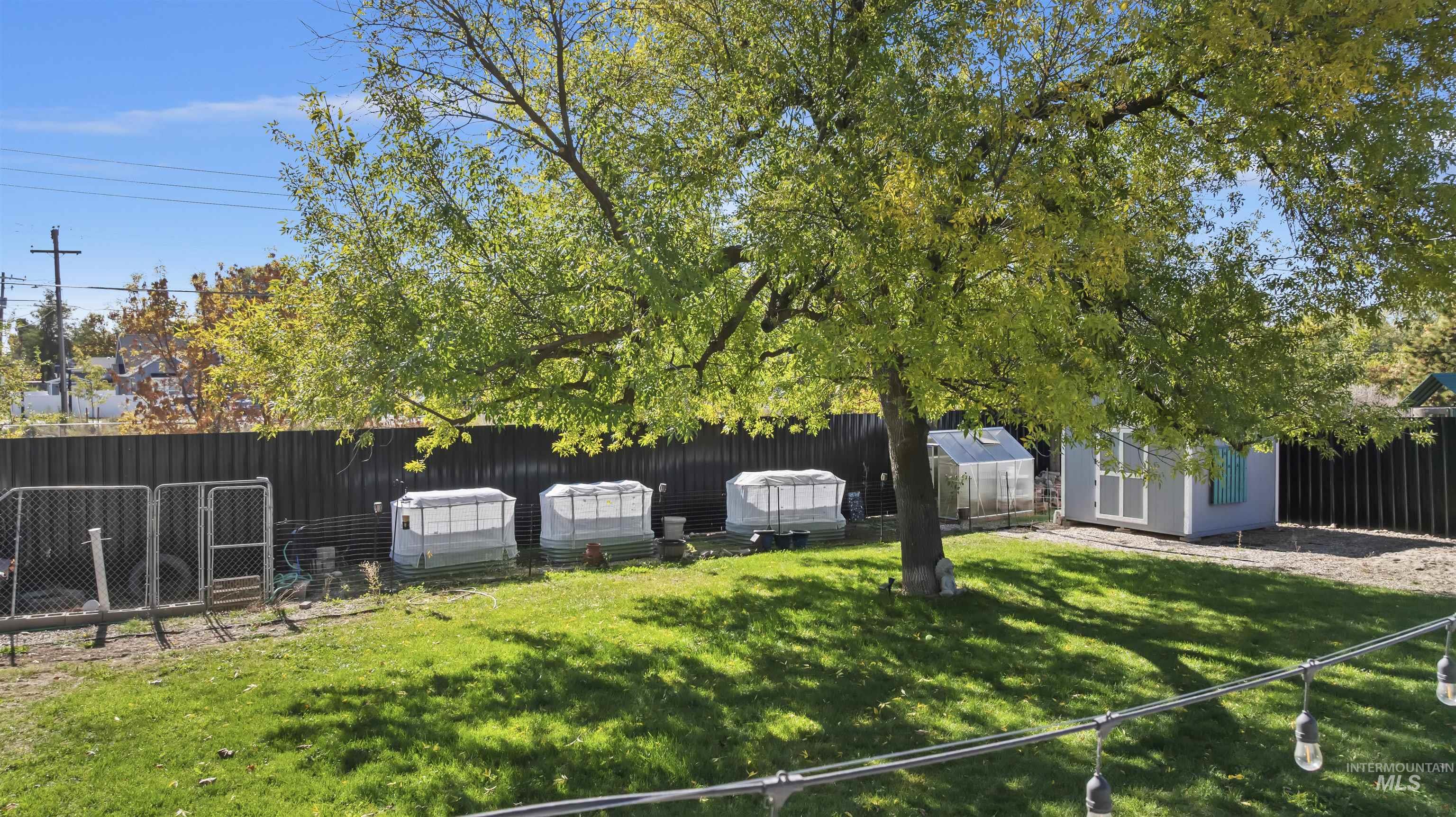 8211 W Brynwood Dr, Boise, Idaho 83704, 4 Bedrooms, 2 Bathrooms, Residential For Sale, Price $450,000,MLS 98973060