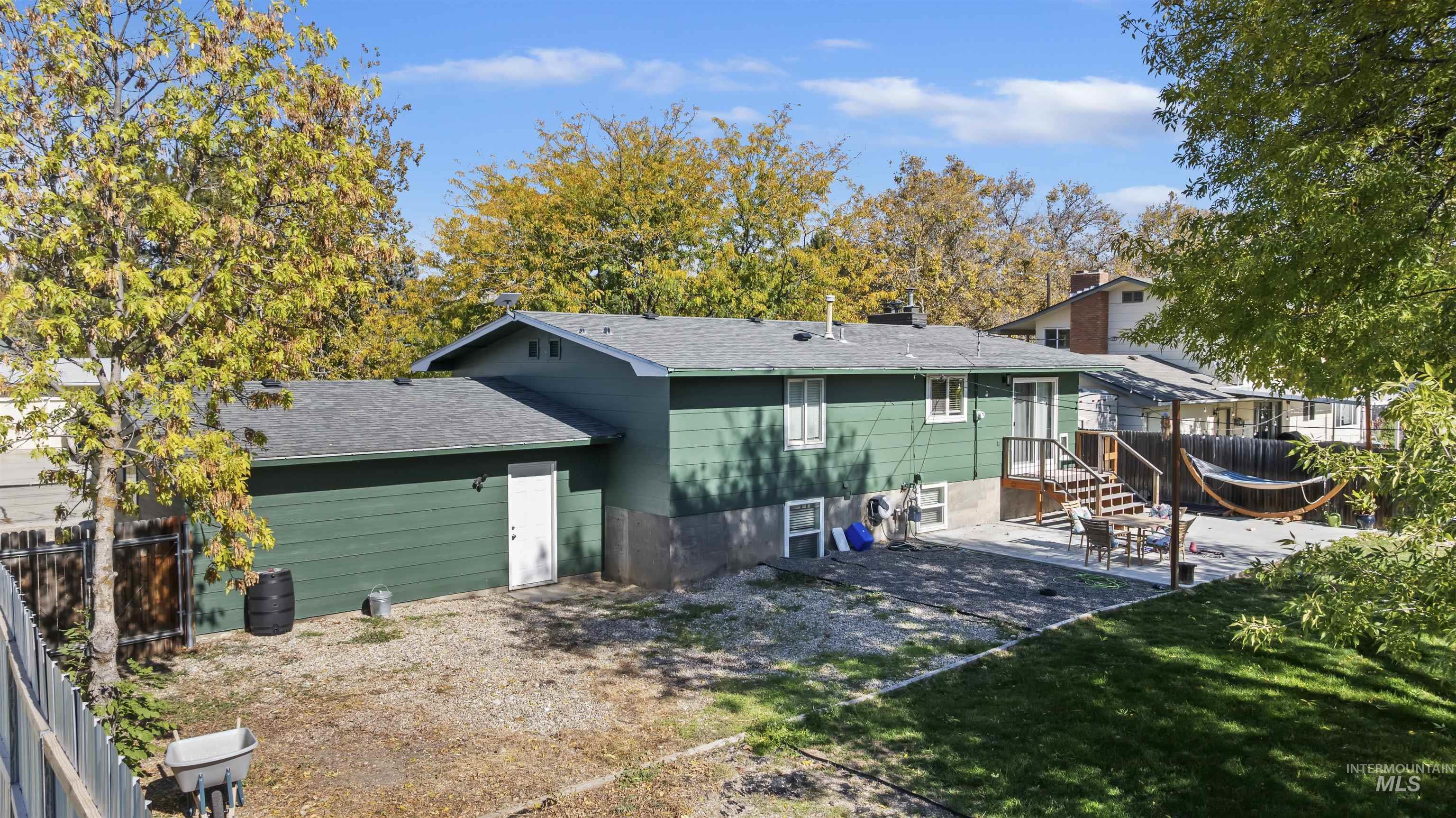 8211 W Brynwood Dr, Boise, Idaho 83704, 4 Bedrooms, 2 Bathrooms, Residential For Sale, Price $450,000,MLS 98973060