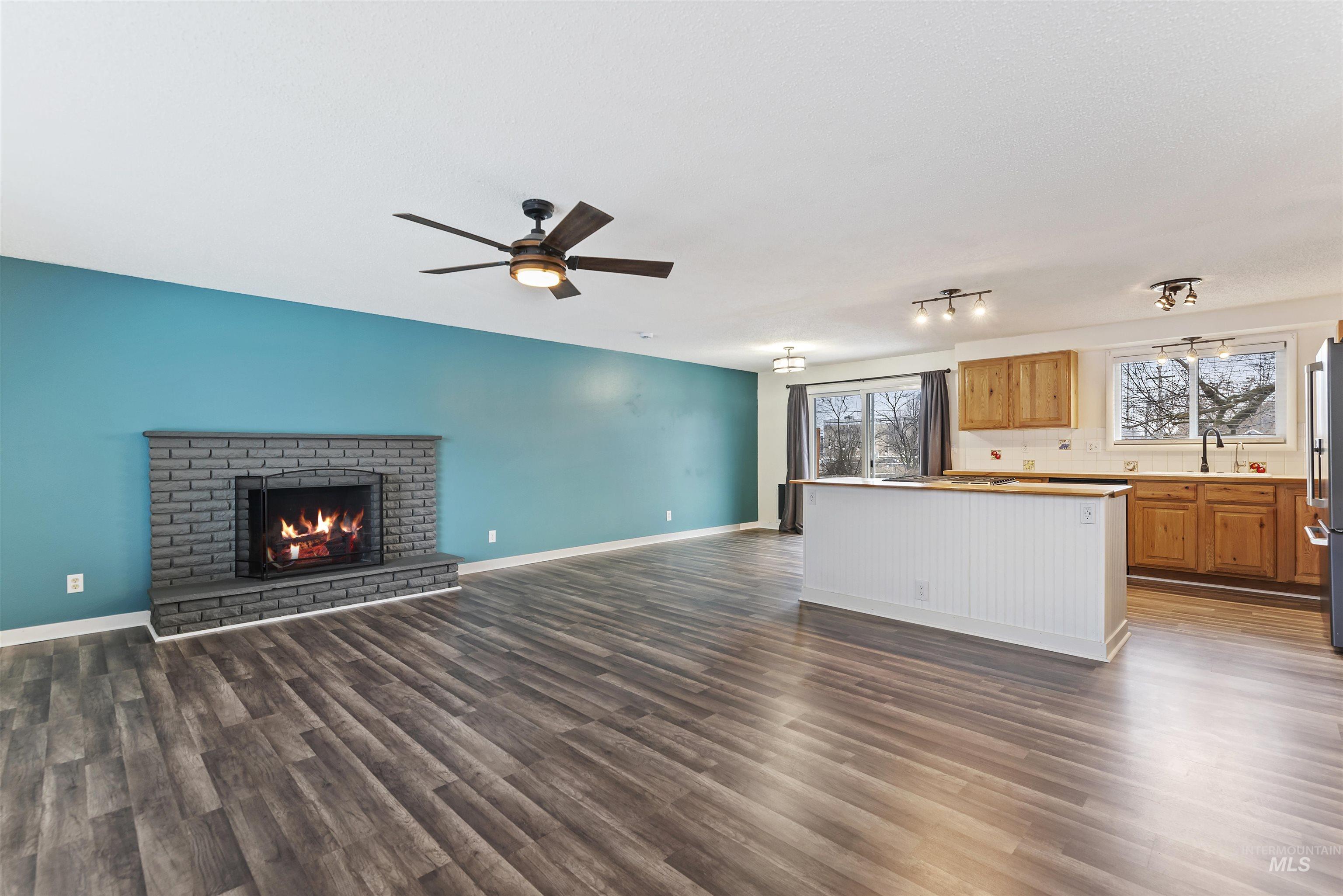 8211 W Brynwood Dr, Boise, Idaho 83704, 4 Bedrooms, 2 Bathrooms, Residential For Sale, Price $450,000,MLS 98973060