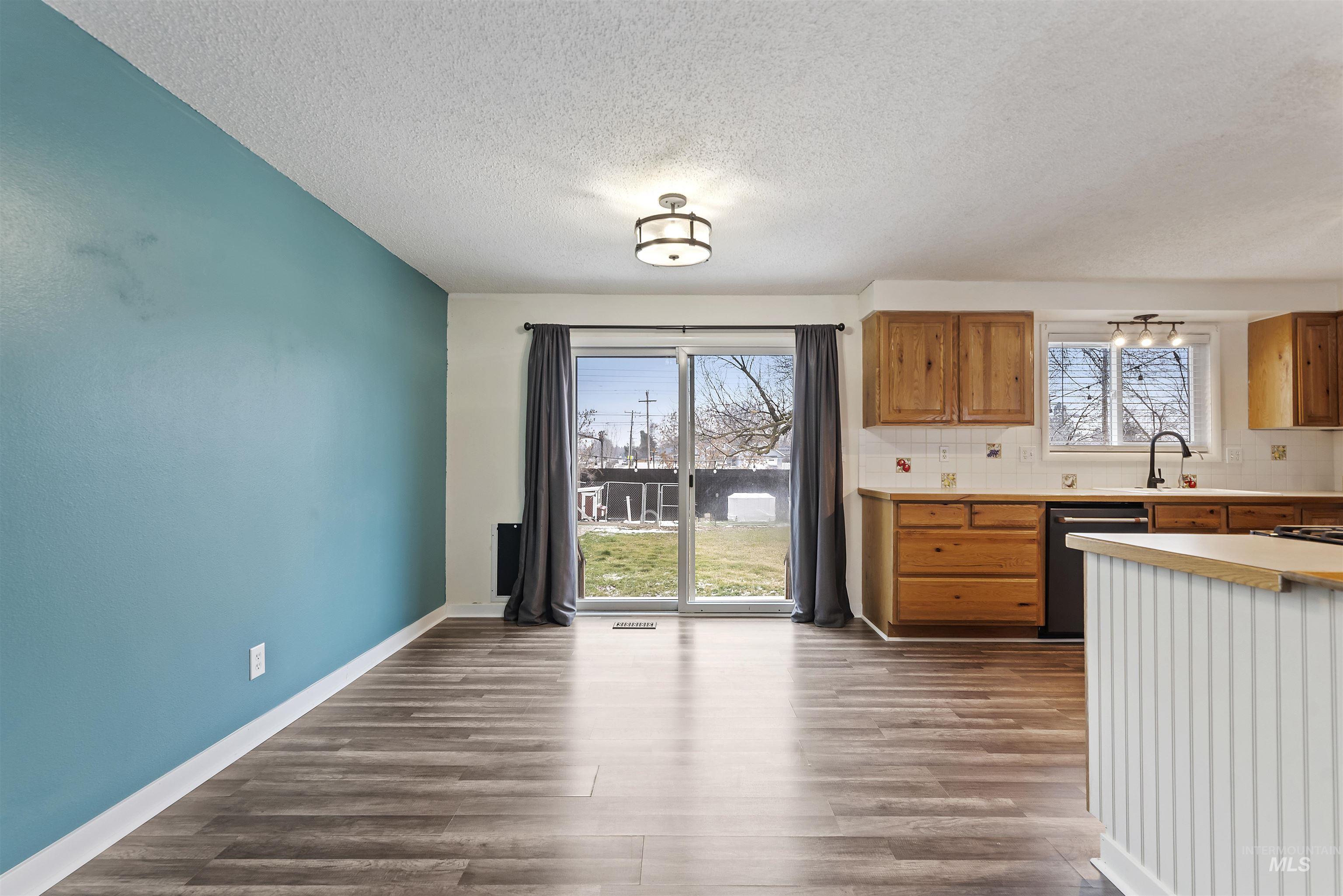 8211 W Brynwood Dr, Boise, Idaho 83704, 4 Bedrooms, 2 Bathrooms, Residential For Sale, Price $450,000,MLS 98973060