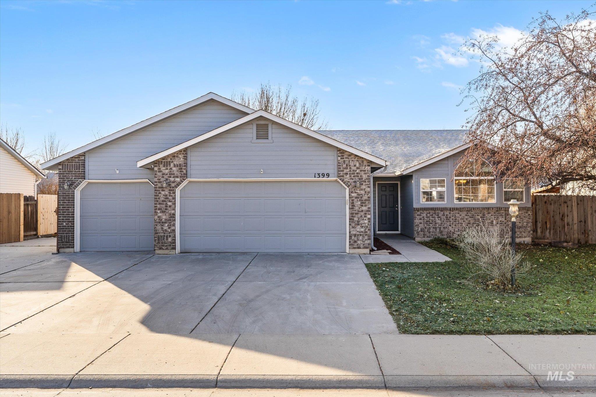 1399 W Gander Dr, Meridian, Idaho 83642, 3 Bedrooms, 2 Bathrooms, Residential For Sale, Price $399,900,MLS 98973062