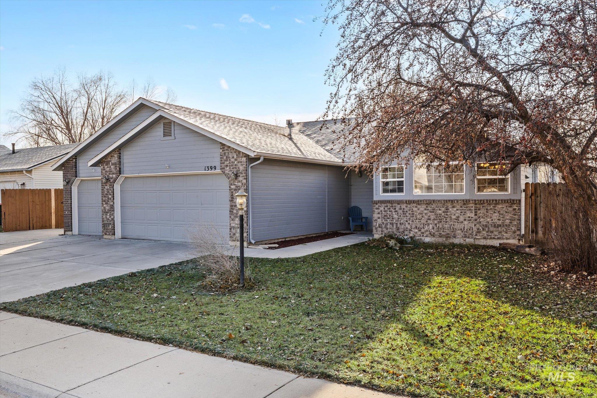 1399 W Gander Dr, Meridian, Idaho 83642, 3 Bedrooms, 2 Bathrooms, Residential For Sale, Price $399,900,MLS 98973062