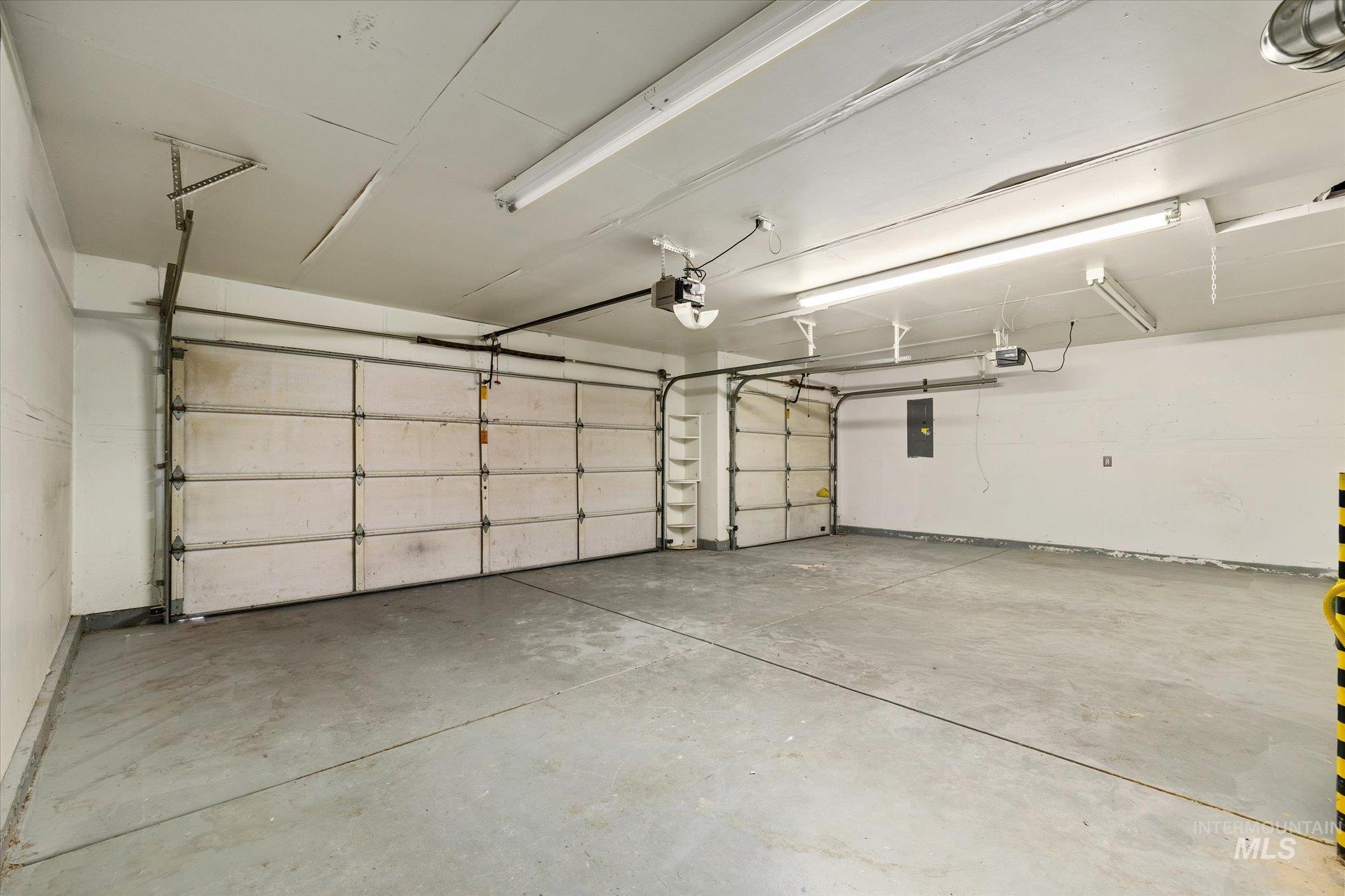 1399 W Gander Dr, Meridian, Idaho 83642, 3 Bedrooms, 2 Bathrooms, Residential For Sale, Price $399,900,MLS 98973062