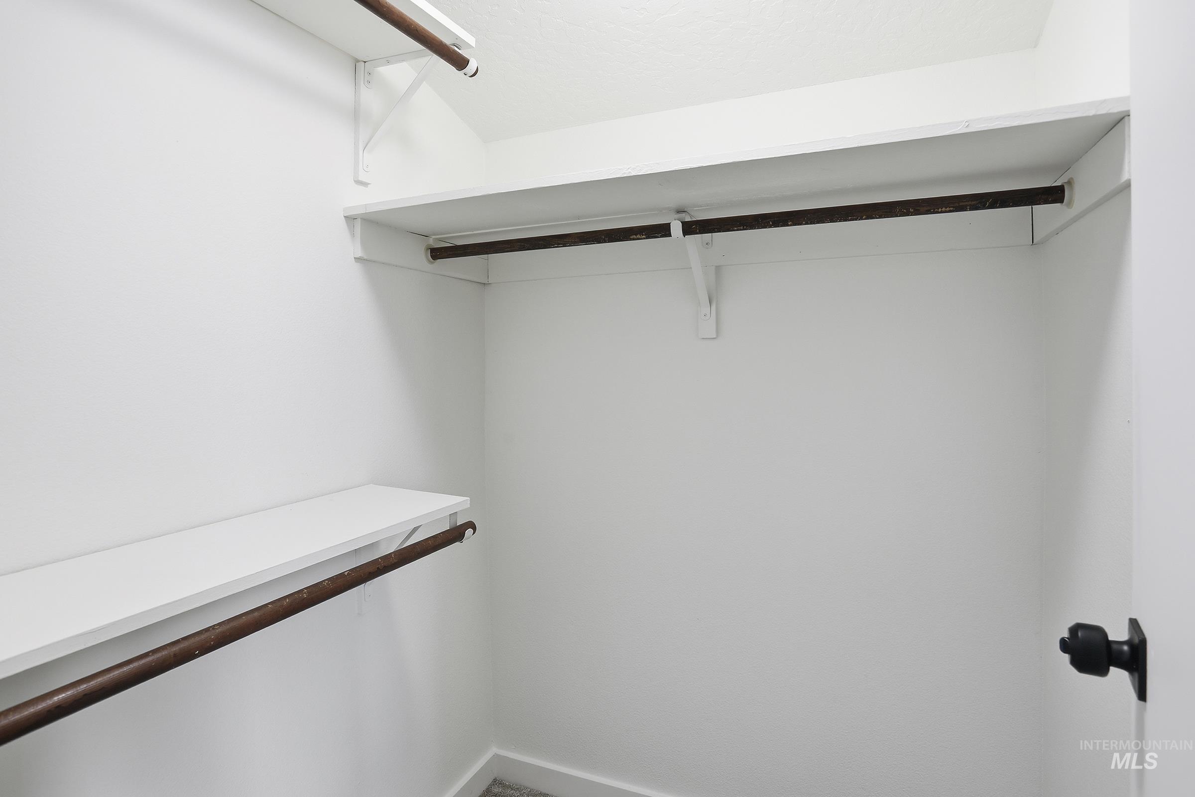 1523 Walnut St, Caldwell, Idaho 83605, 3 Bedrooms, 2 Bathrooms, Residential Income For Sale, Price $425,000,MLS 98973064