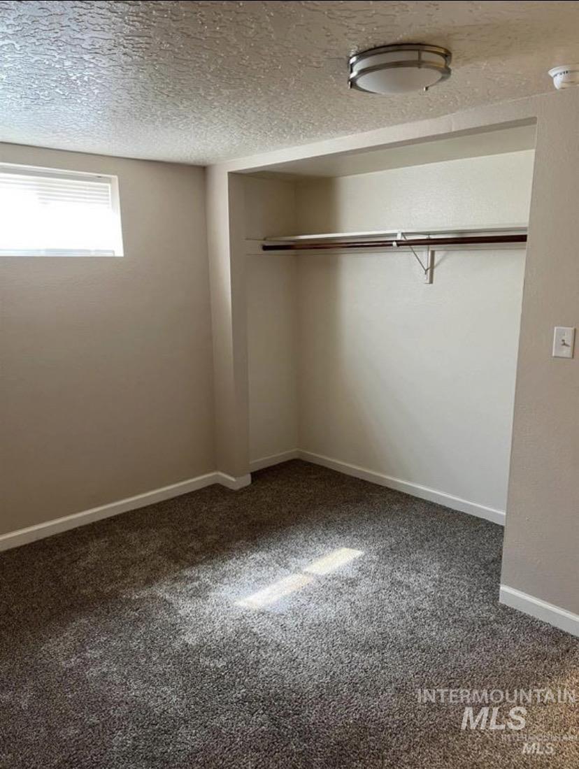 1523 Walnut St, Caldwell, Idaho 83605, 3 Bedrooms, 2 Bathrooms, Residential Income For Sale, Price $425,000,MLS 98973064