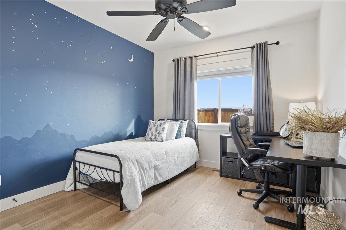 398 S Big Star Ln, Eagle, Idaho 83616, 3 Bedrooms, 2 Bathrooms, Residential For Sale, Price $599,000,MLS 98973068