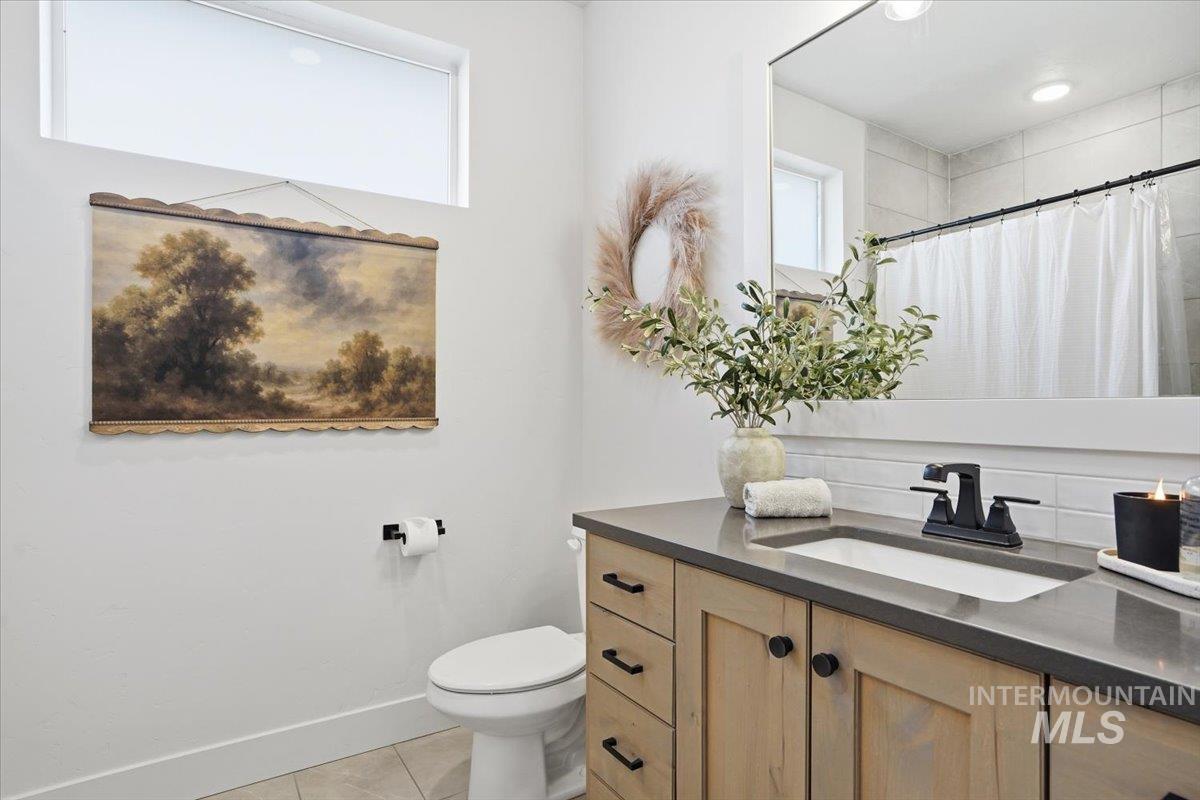 398 S Big Star Ln, Eagle, Idaho 83616, 3 Bedrooms, 2 Bathrooms, Residential For Sale, Price $599,000,MLS 98973068