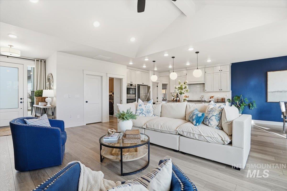 398 S Big Star Ln, Eagle, Idaho 83616, 3 Bedrooms, 2 Bathrooms, Residential For Sale, Price $599,000,MLS 98973068