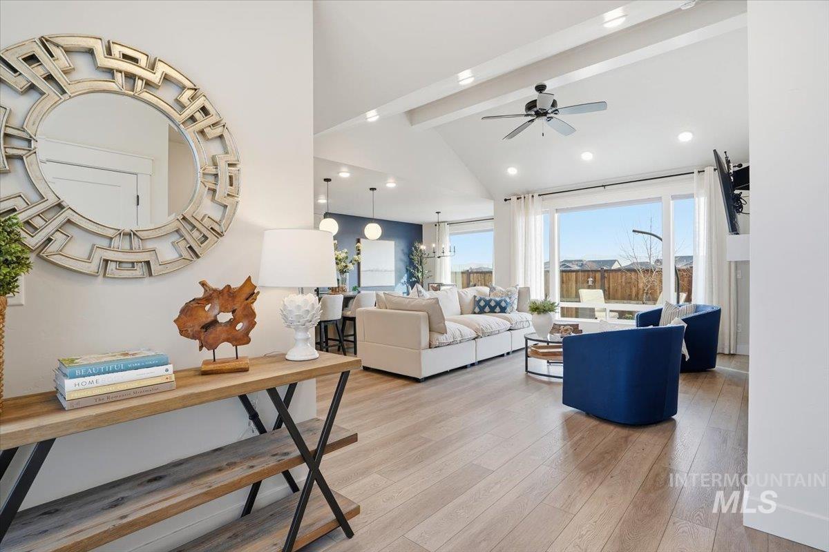 398 S Big Star Ln, Eagle, Idaho 83616, 3 Bedrooms, 2 Bathrooms, Residential For Sale, Price $599,000,MLS 98973068