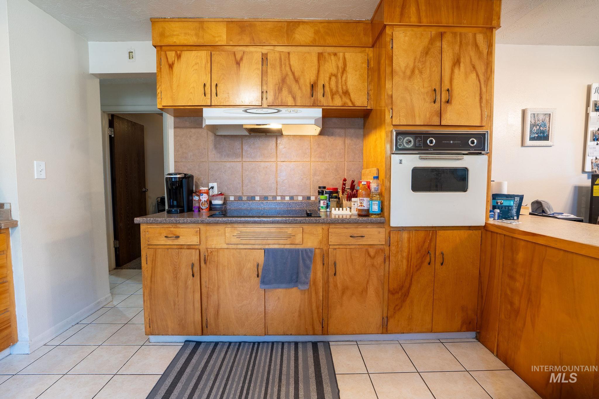 3121 & 3125 College Ave, Caldwell, Idaho 83605, 3 Bedrooms, 1 Bathroom, Residential Income For Sale, Price $415,000,MLS 98973069