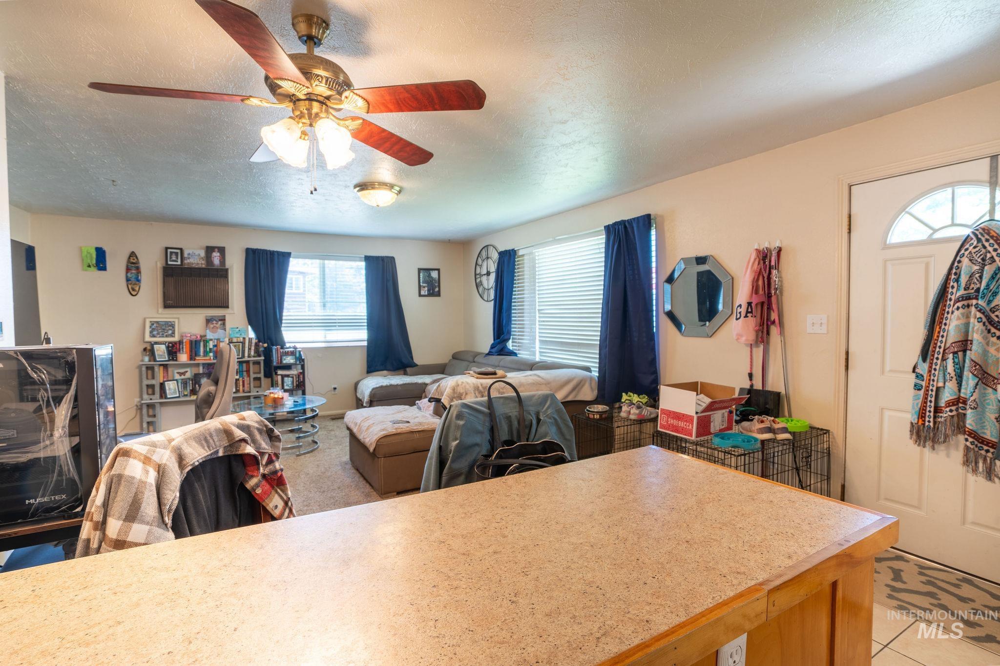 3121 & 3125 College Ave, Caldwell, Idaho 83605, 3 Bedrooms, 1 Bathroom, Residential Income For Sale, Price $415,000,MLS 98973069