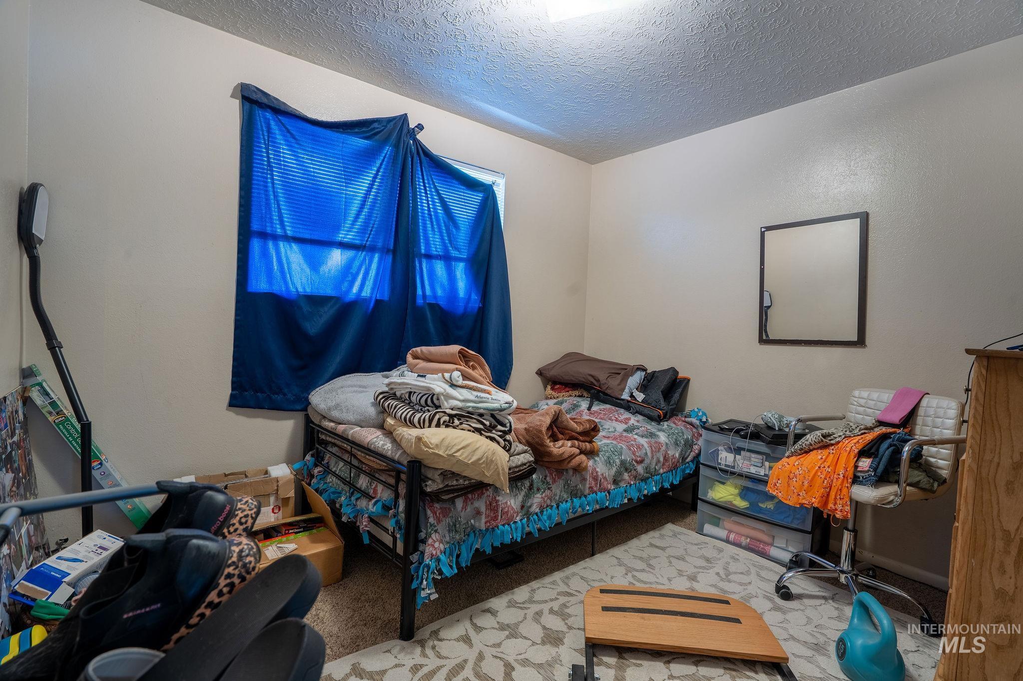 3121 & 3125 College Ave, Caldwell, Idaho 83605, 3 Bedrooms, 1 Bathroom, Residential Income For Sale, Price $415,000,MLS 98973069