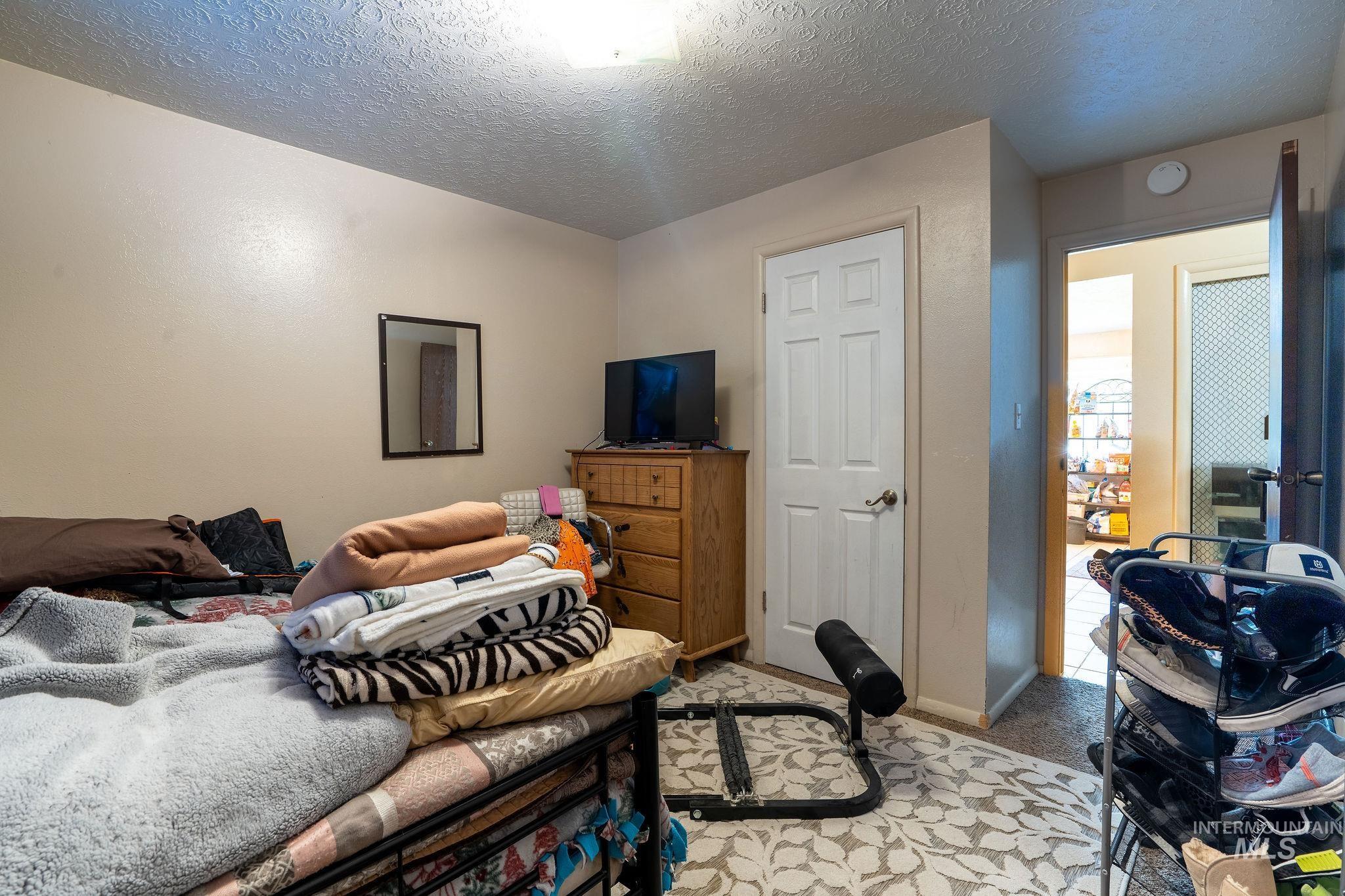 3121 & 3125 College Ave, Caldwell, Idaho 83605, 3 Bedrooms, 1 Bathroom, Residential Income For Sale, Price $415,000,MLS 98973069