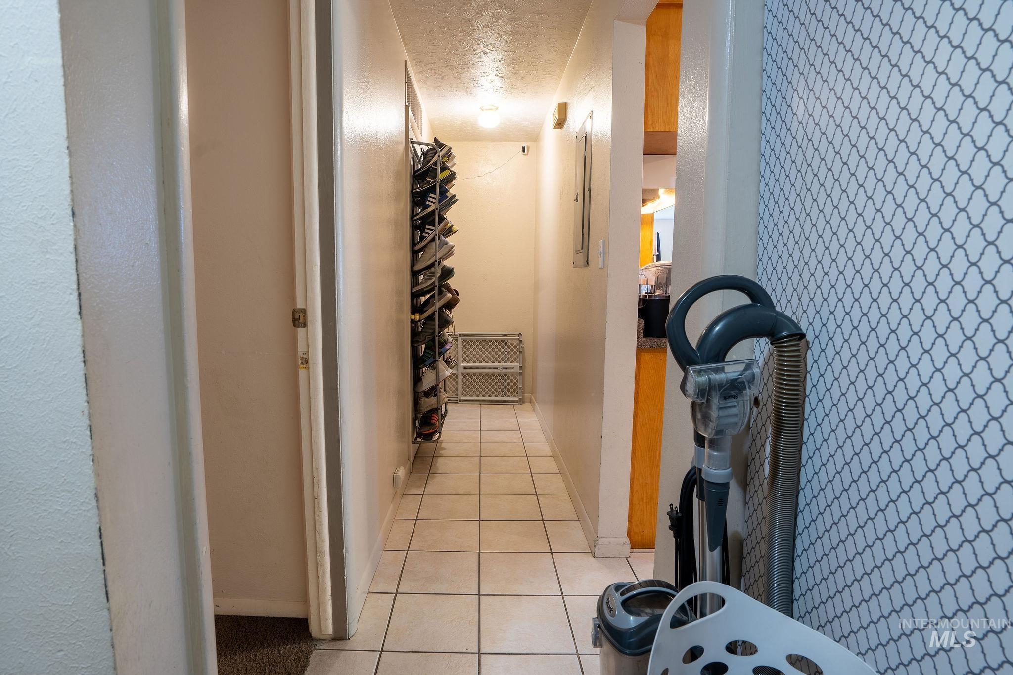 3121 & 3125 College Ave, Caldwell, Idaho 83605, 3 Bedrooms, 1 Bathroom, Residential Income For Sale, Price $415,000,MLS 98973069