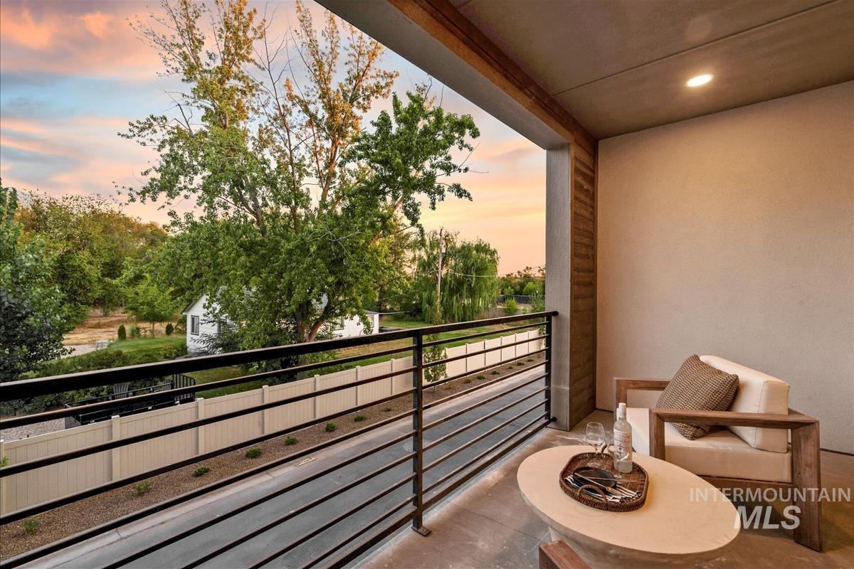 3255 W Moore Street, Boise, Idaho 83702, 3 Bedrooms, 3.5 Bathrooms, Residential For Sale, Price $829,900,MLS 98973070