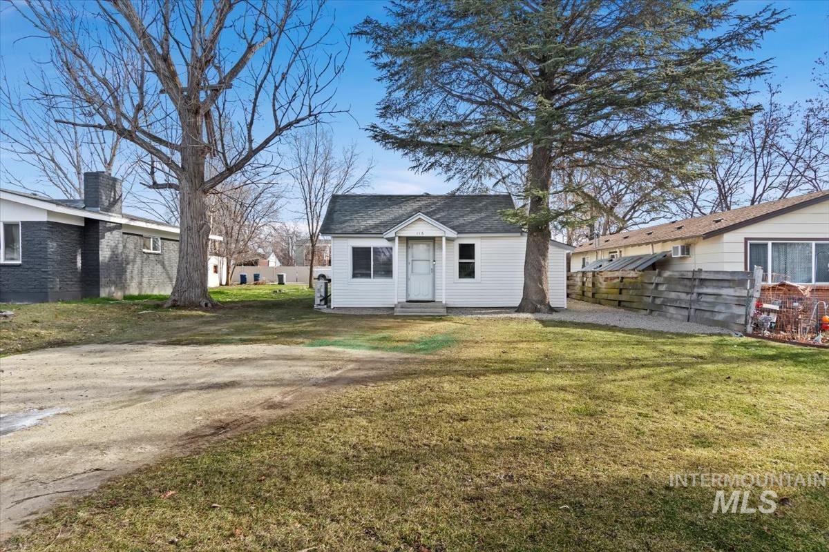 116 Maple St, Nampa, Idaho 83686-5026, 1 Bedroom, 1 Bathroom, Residential For Sale, Price $239,900,MLS 98973072